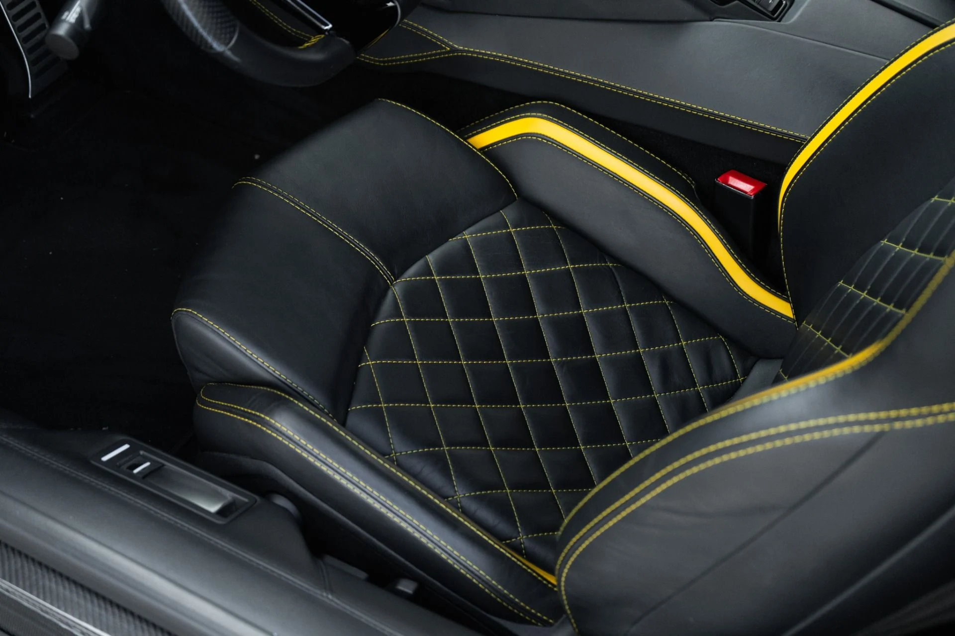 mph022_1795138665_Used_2018_Lamborghini_Aventador_S_LP_740_4_S_1761083724_2513a61daa