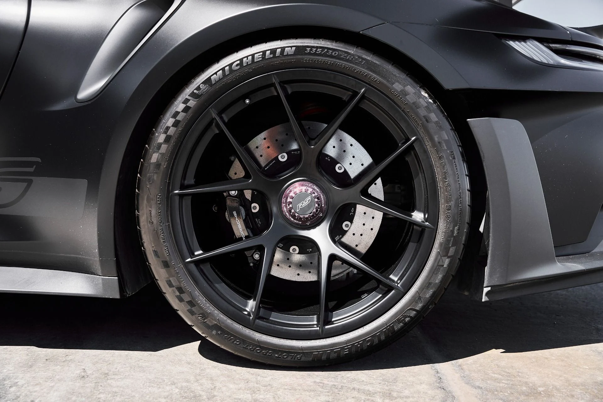 mph022_1796606657_Used_2025_Porsche_911_GT_3_RS_1776295528_75f472cf15