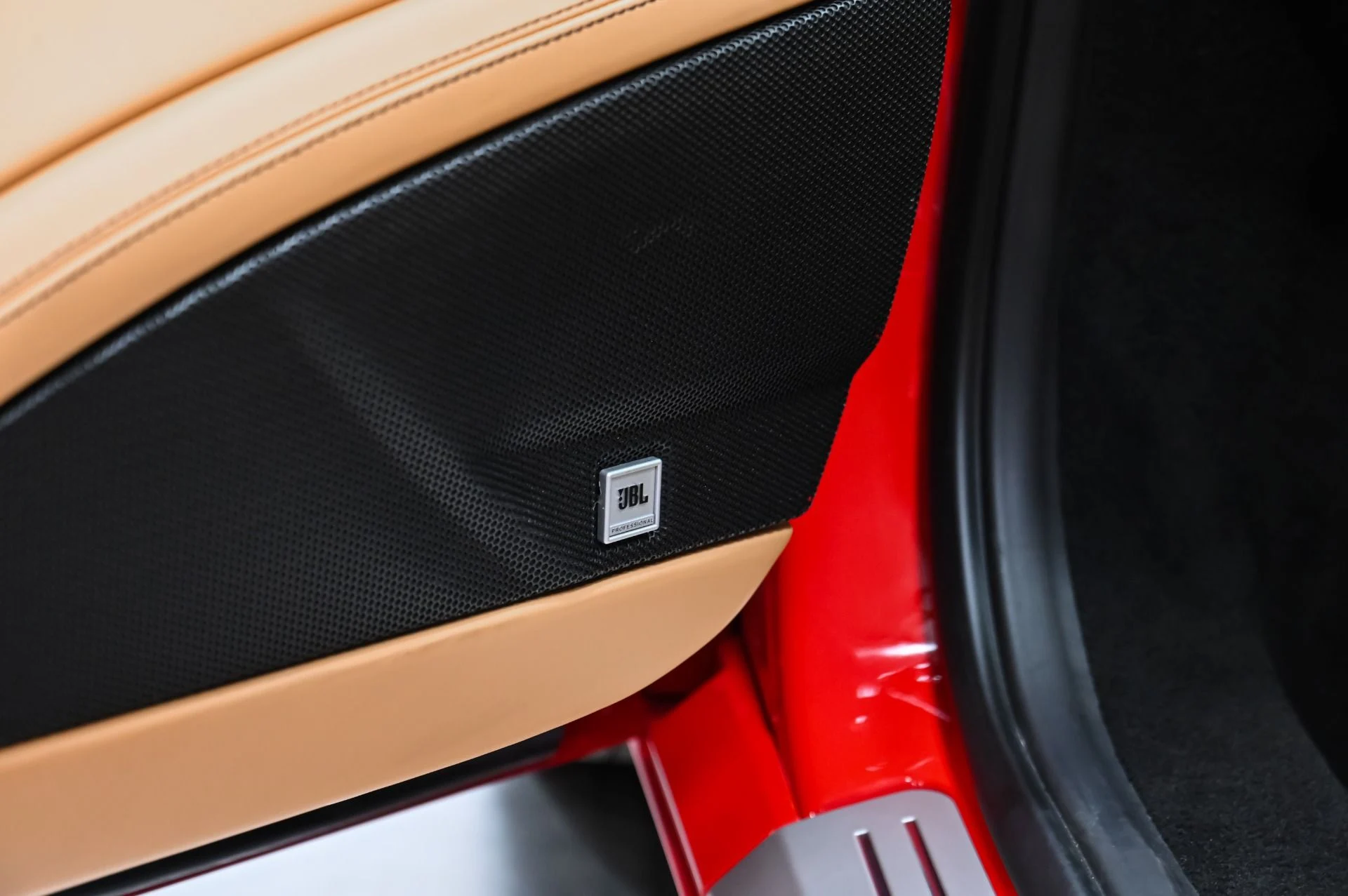 mph022_1797262583_Used_2013_Ferrari_458_Italia_1755017599_27e9407b9e