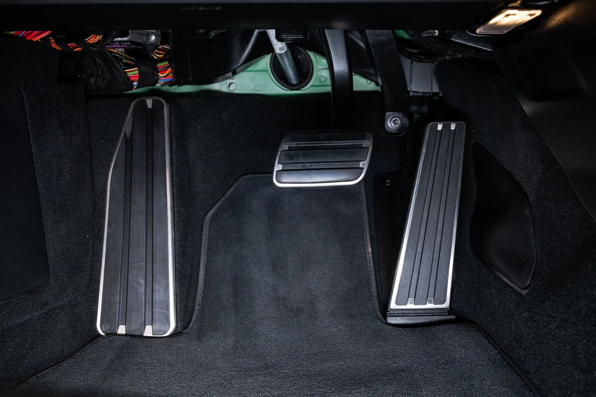 mph022_1800303572_12045_p23_l_179053c560