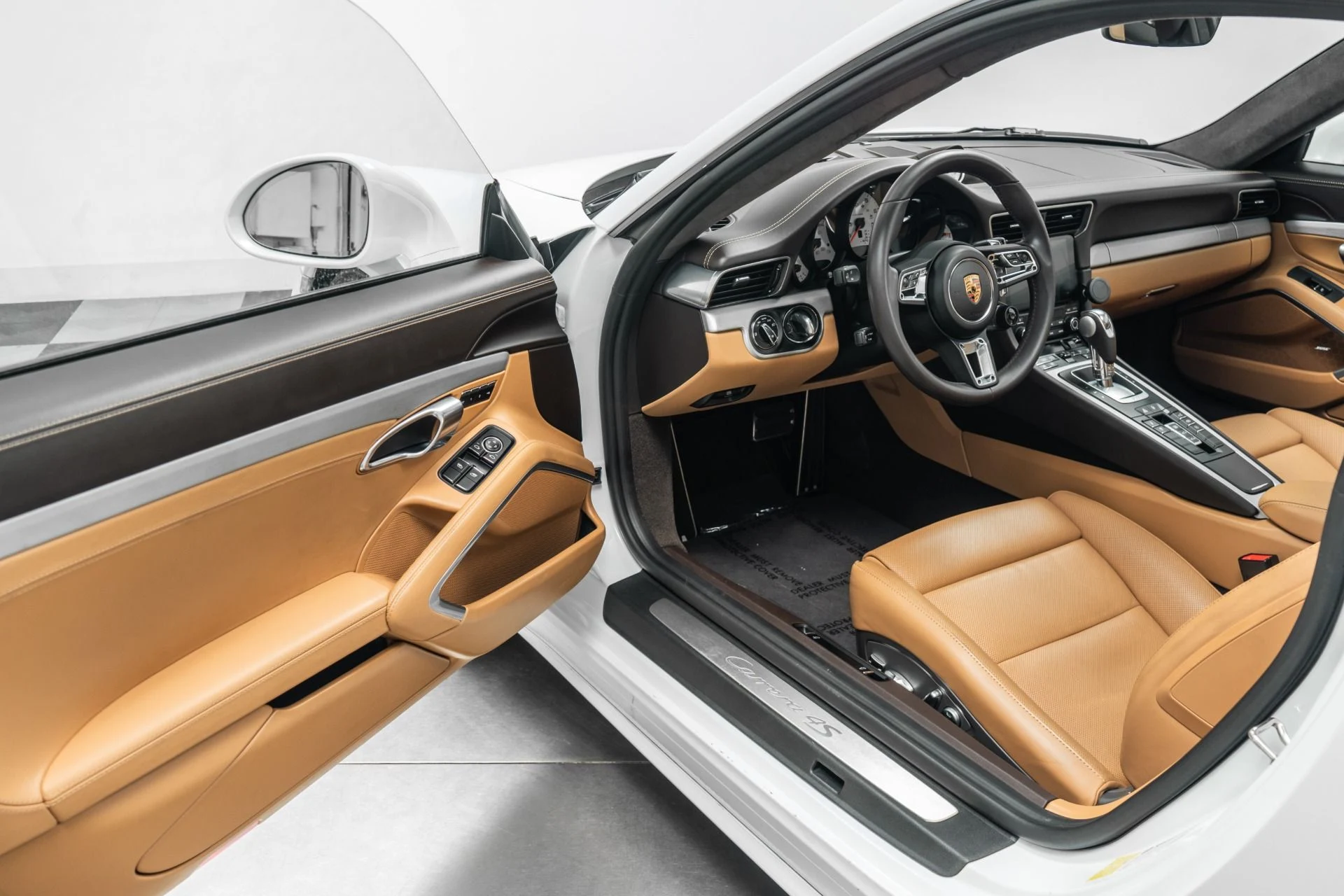 mph022_1806258384_Used_2019_Porsche_911_Carrera_4_S_Sport_Package_Two_Tone_Interior_1782227287_ad0d589d53