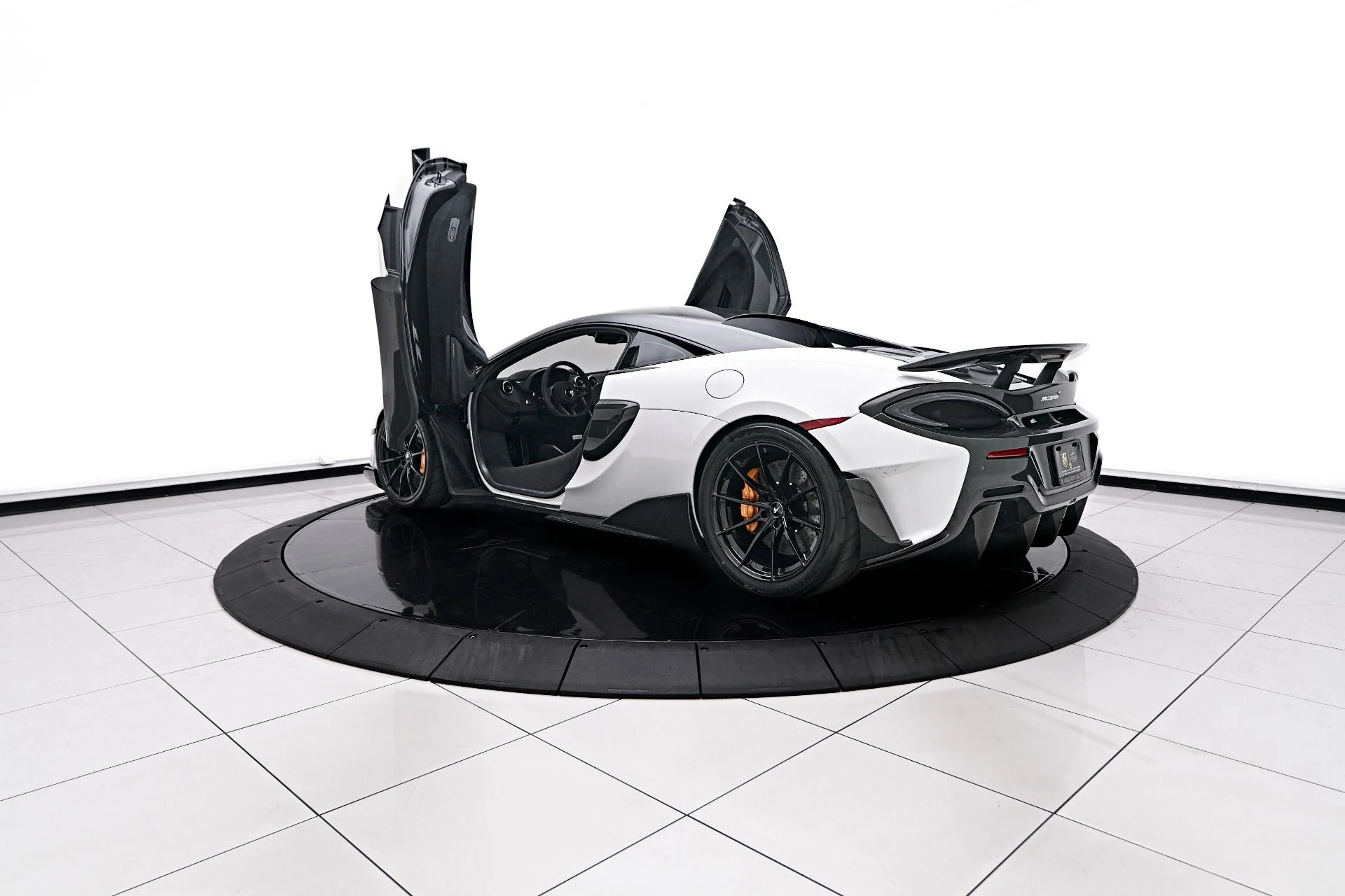 mph022_1807445753_Used_2019_Mc_Laren_600_LT_Base_1755991633_789e17d524
