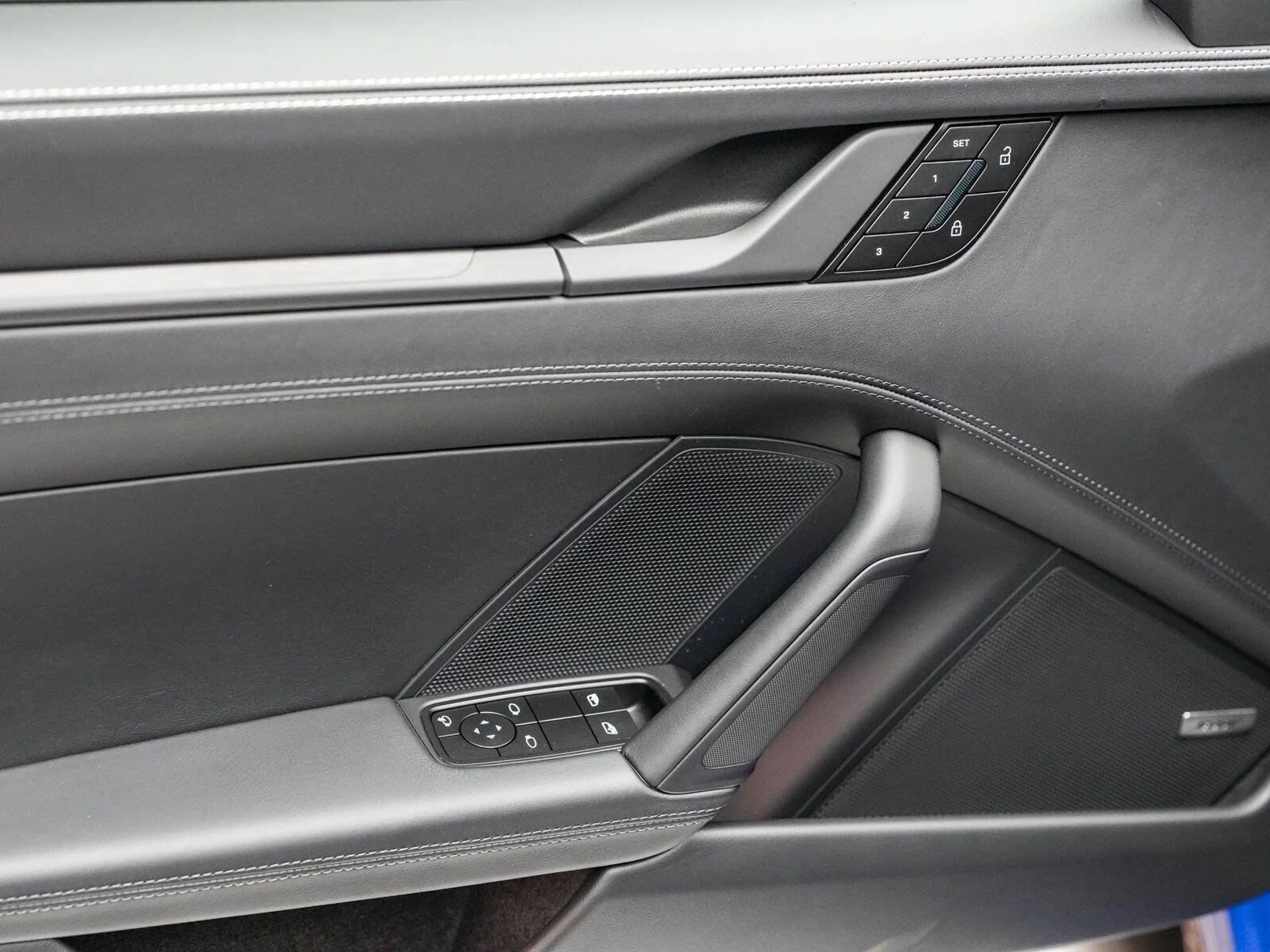 mph022_181311241_de158f462fd181cdde75314ccf232019x_f56c6aad23