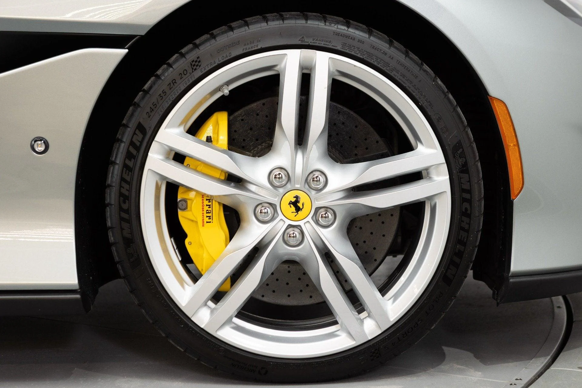 mph022_1813531209_Used_2019_Ferrari_Portofino_1792504061_5b6671bf3f