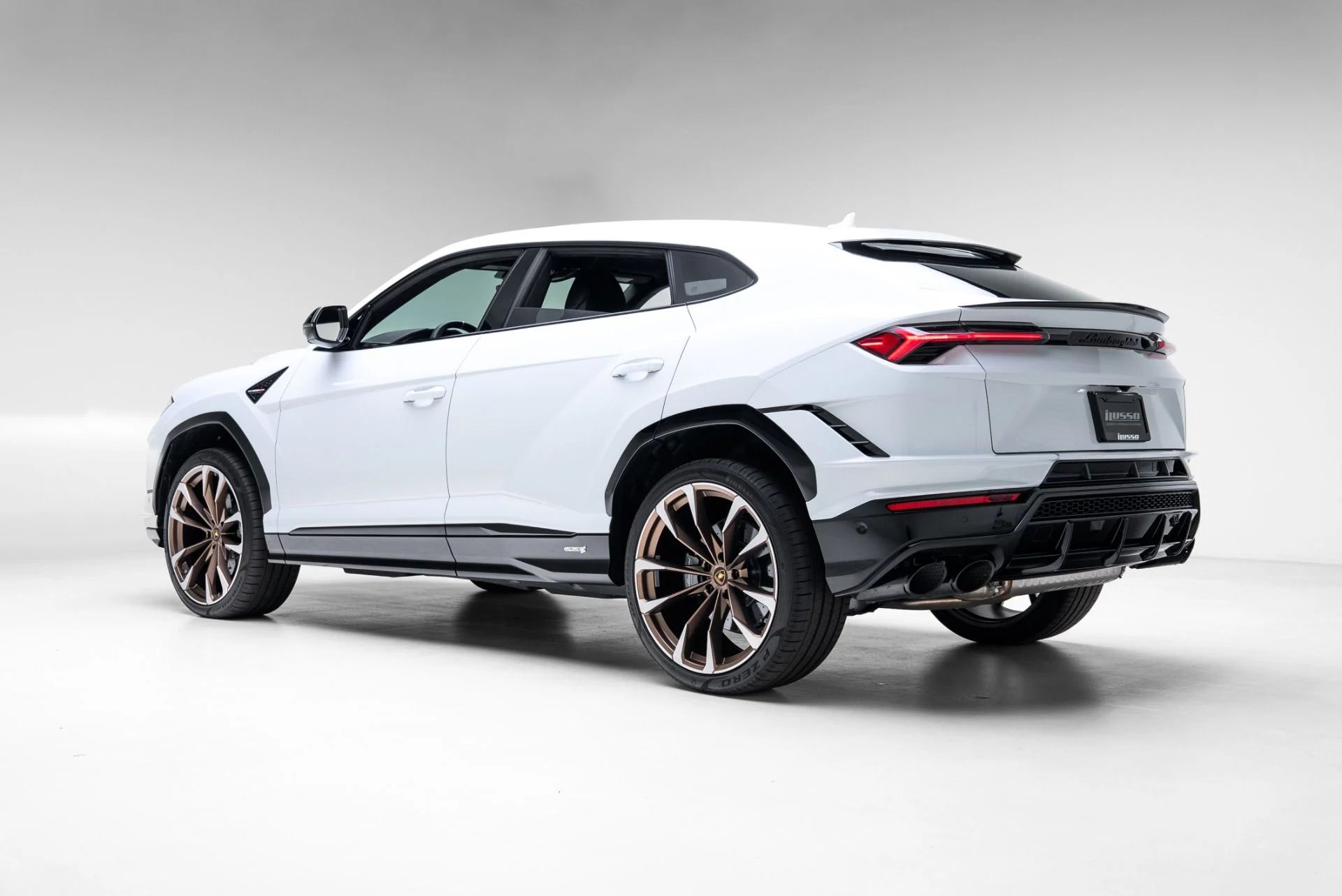 mph022_181639810_Used_2024_Lamborghini_Urus_S_1774974370_3df048330b
