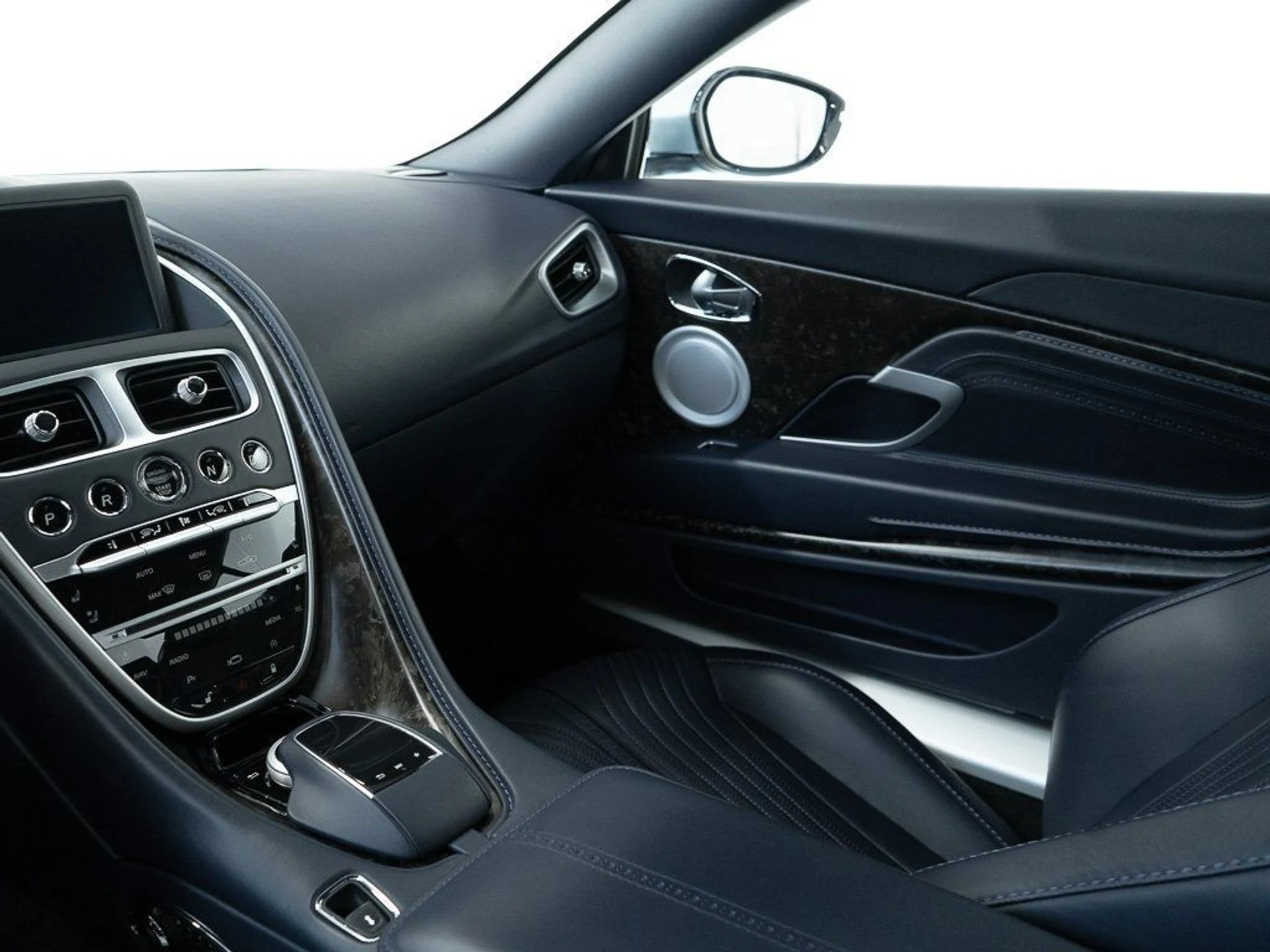 mph022_181904841_4e2c606d00bb8d69fa78e05cd8b906d7_2723e50e66