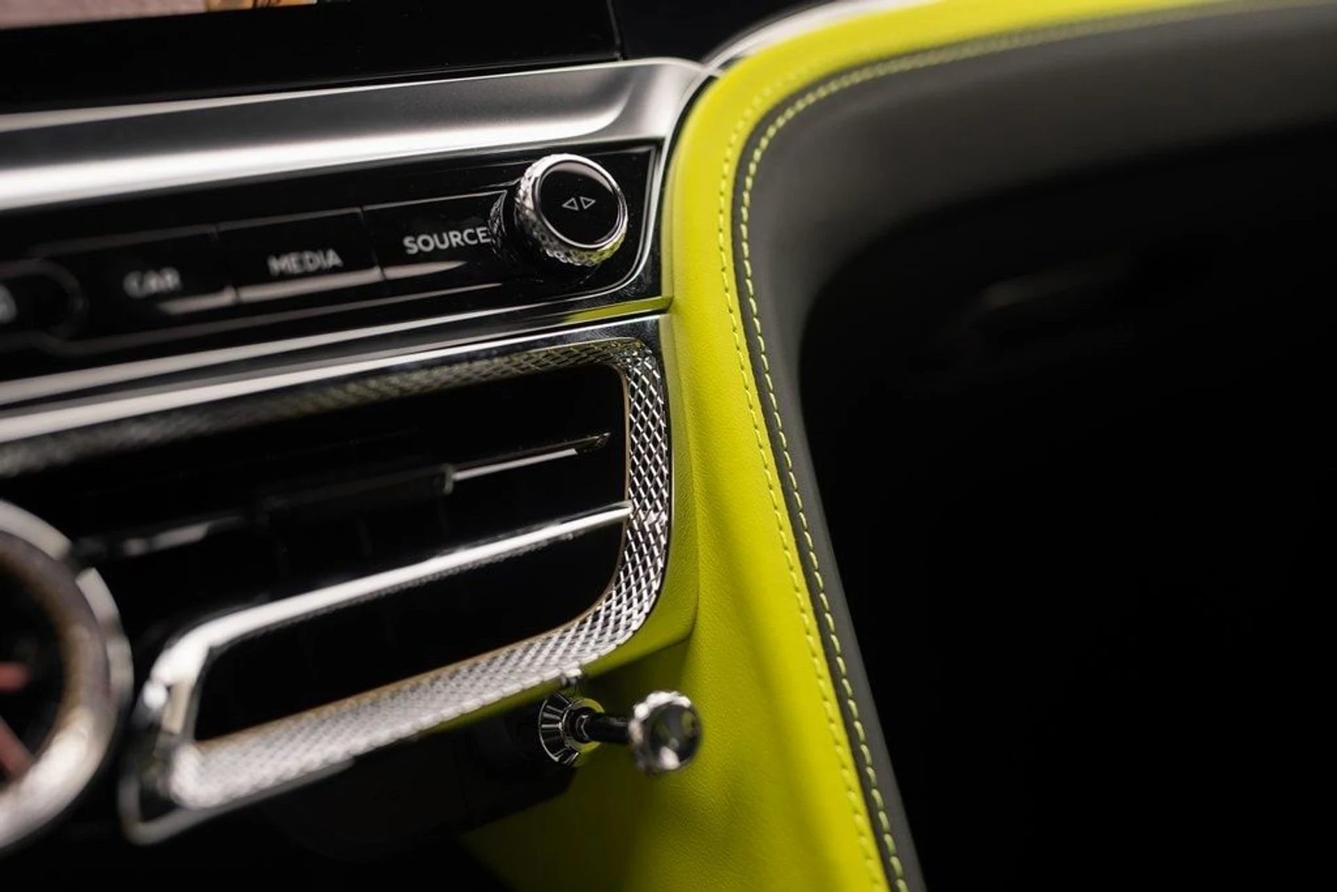 mph022_1822868748_638a416c9f72ceaa694005774f4a1ab9x_2e57a4c6e5