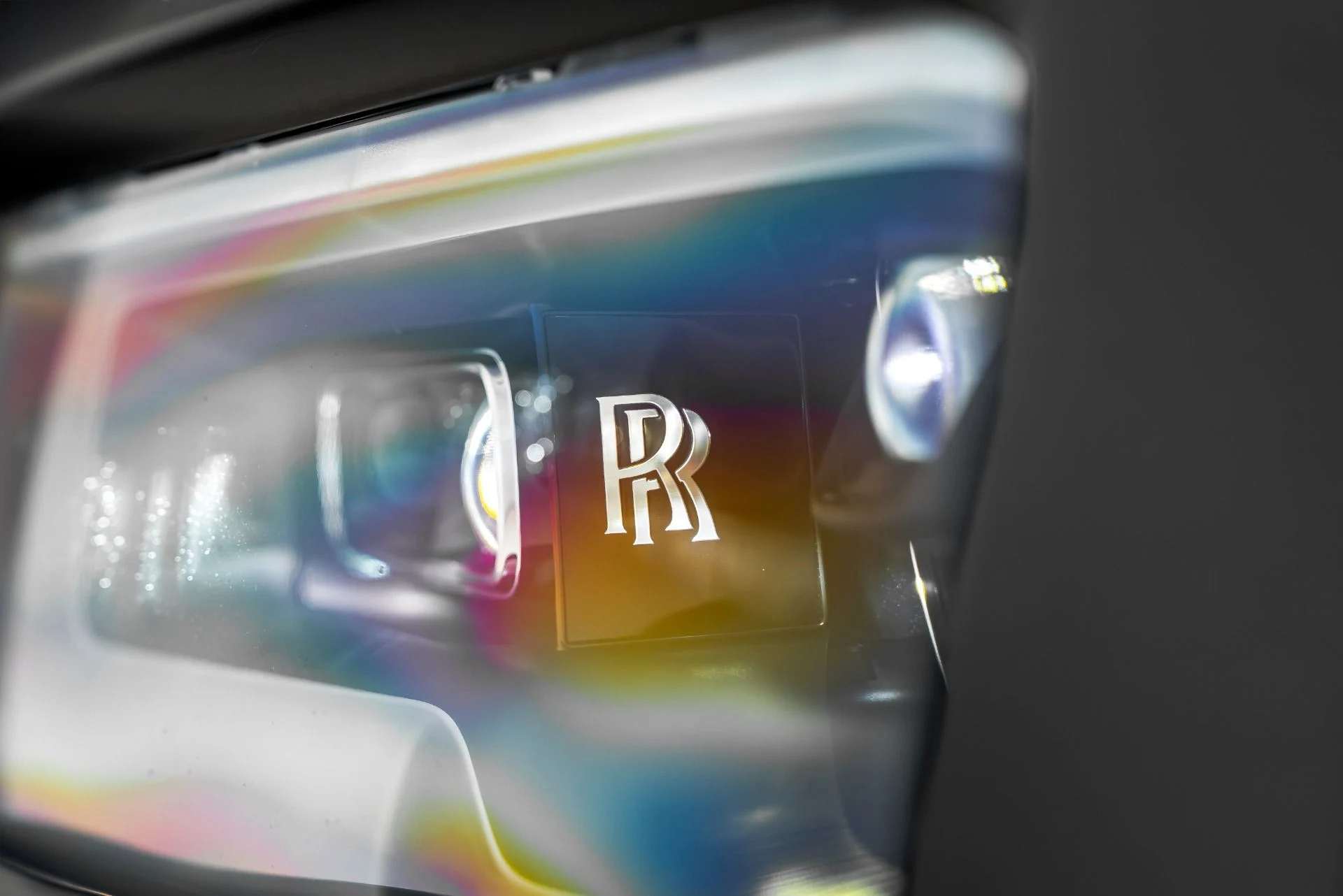 mph022_1825144589_Used_2020_Rolls_Royce_Cullinan_1785280400_ddf932b602