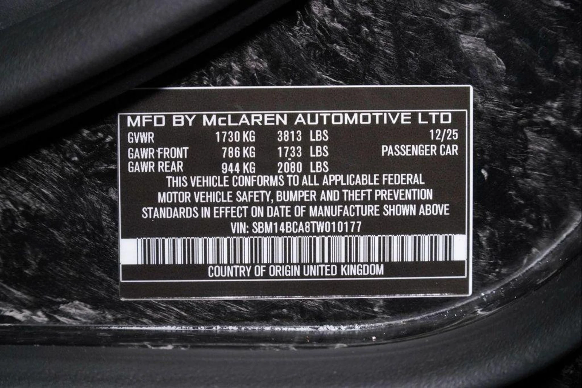 mph022_182654394_Bo7_BW_Fo_P_Tc_Ggv_RGX_3_Be_Ktztl_4_de4a5a9cac