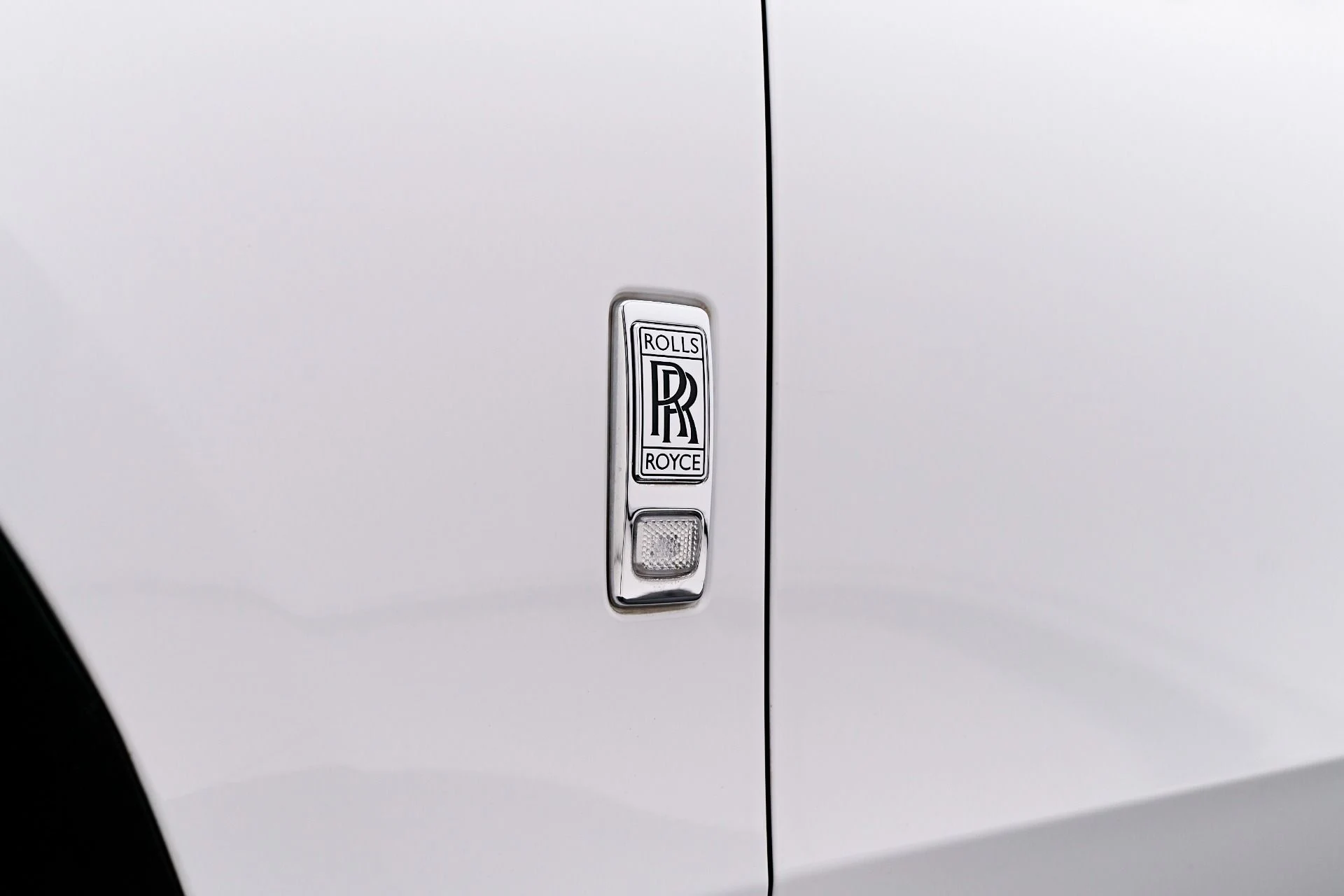 mph022_1828914337_Used_2021_Rolls_Royce_Ghost_Base_1754512470_7c43771d6e