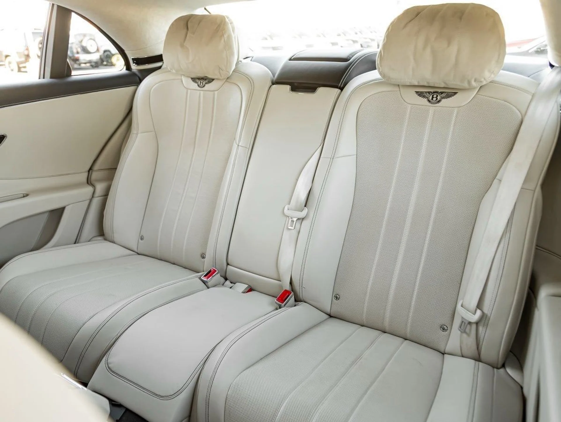 mph022_1833808803_23_03ec457bfe