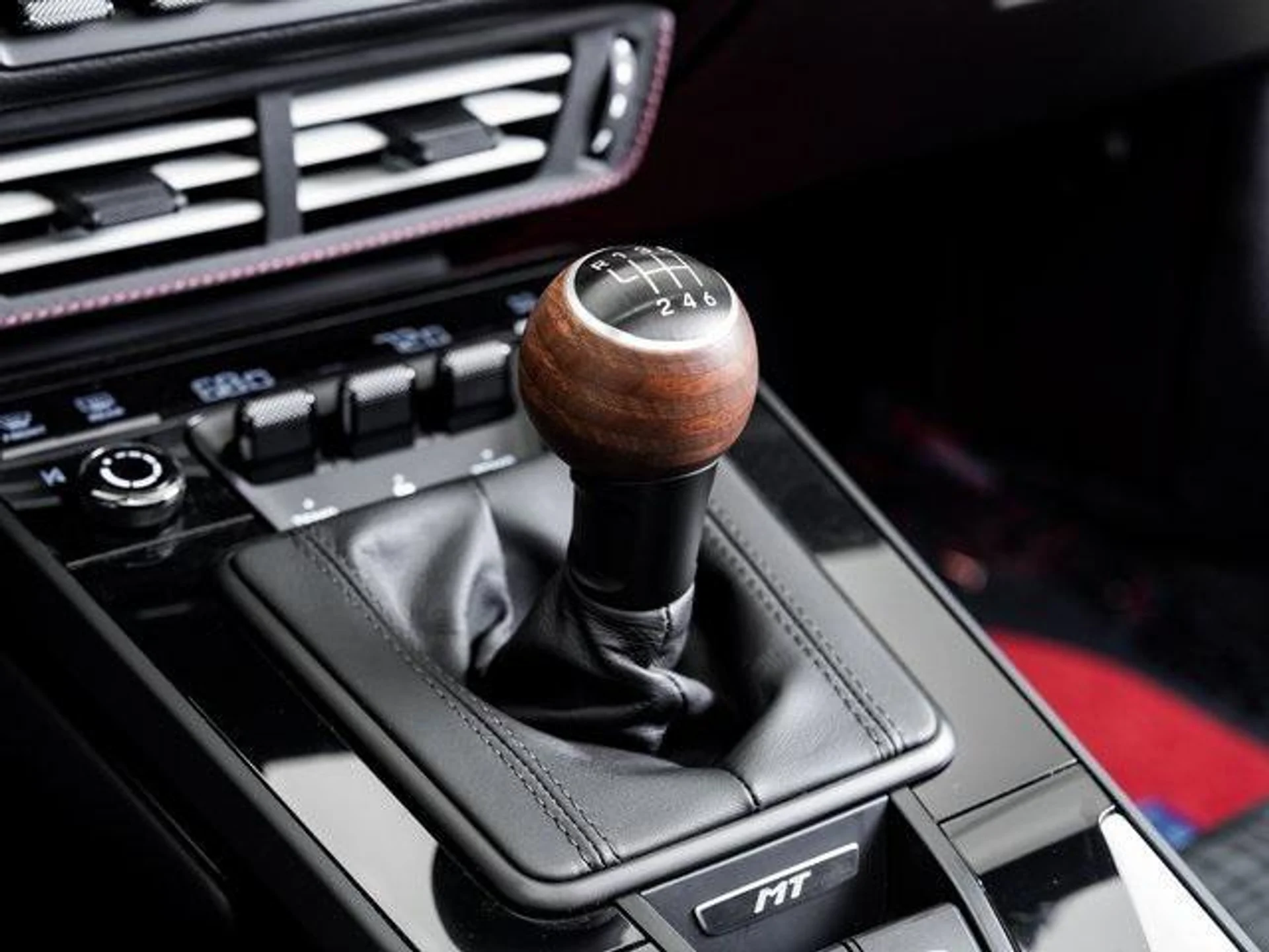 mph022_1835757519_Kc_gx_RBY_Tiw_L_Fo_wkq_F85pa_T_Cr_I_97613dabbb