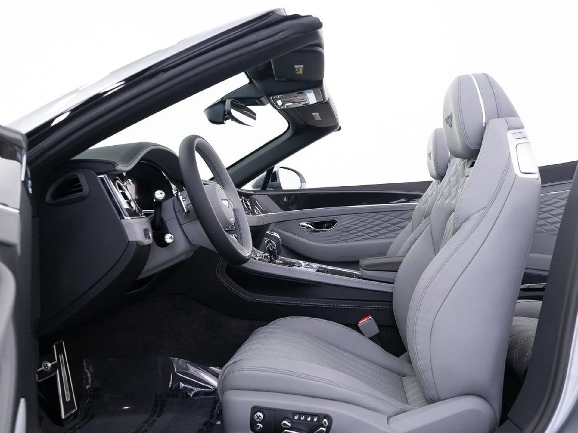 mph022_1842956109_19220b8f9ca41b40644296fa87aaa60f_3c999d4770