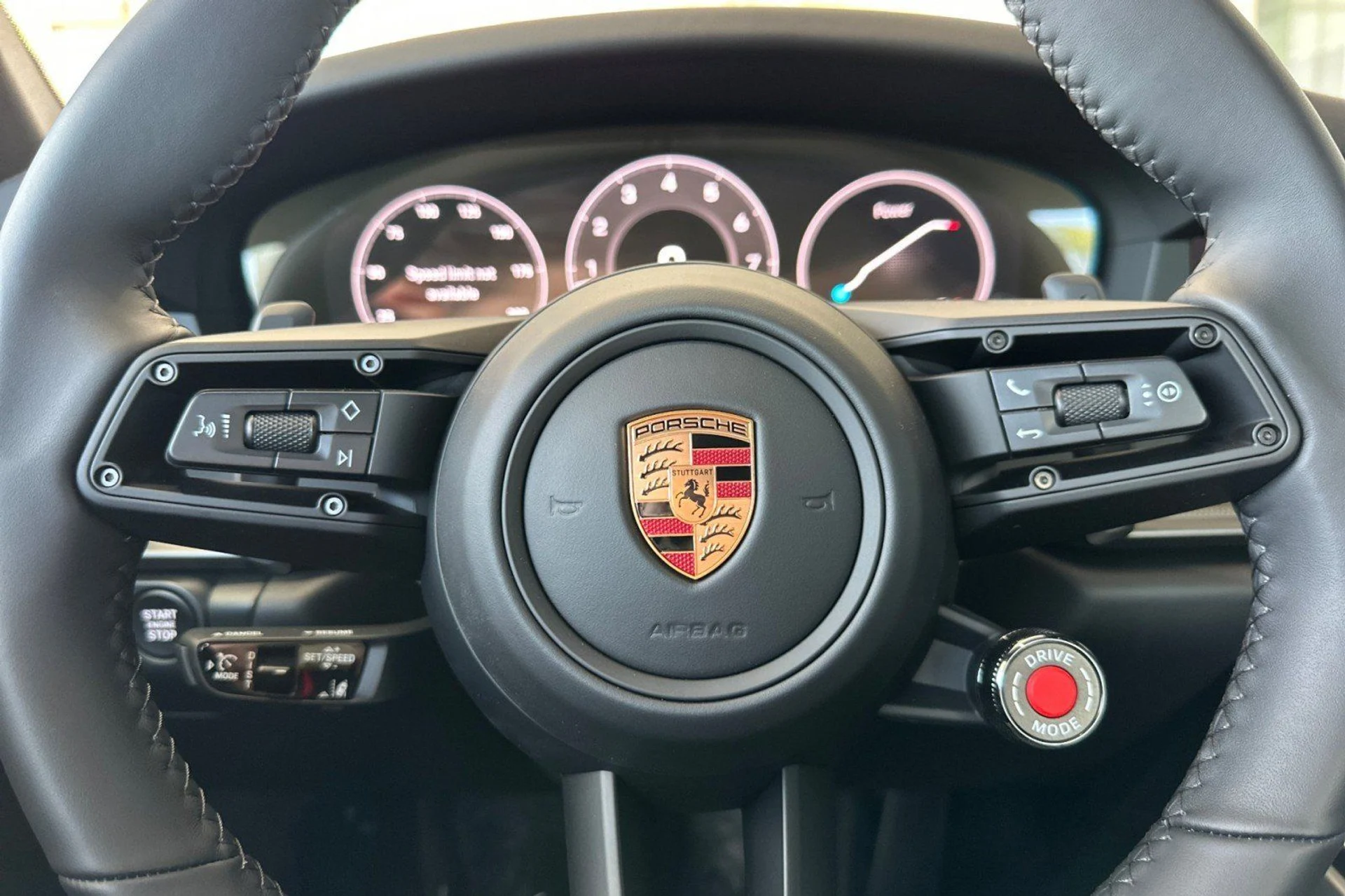 mph022_1843418652_a74622084ff34f1098781cb78e47fccd_3f94f471e5