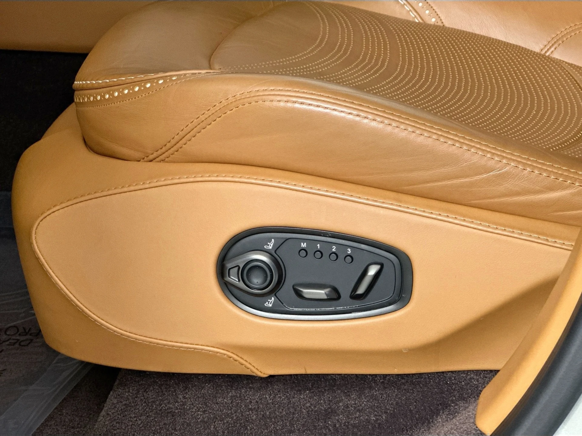 mph022_1844331377_23_5a60ec12ca