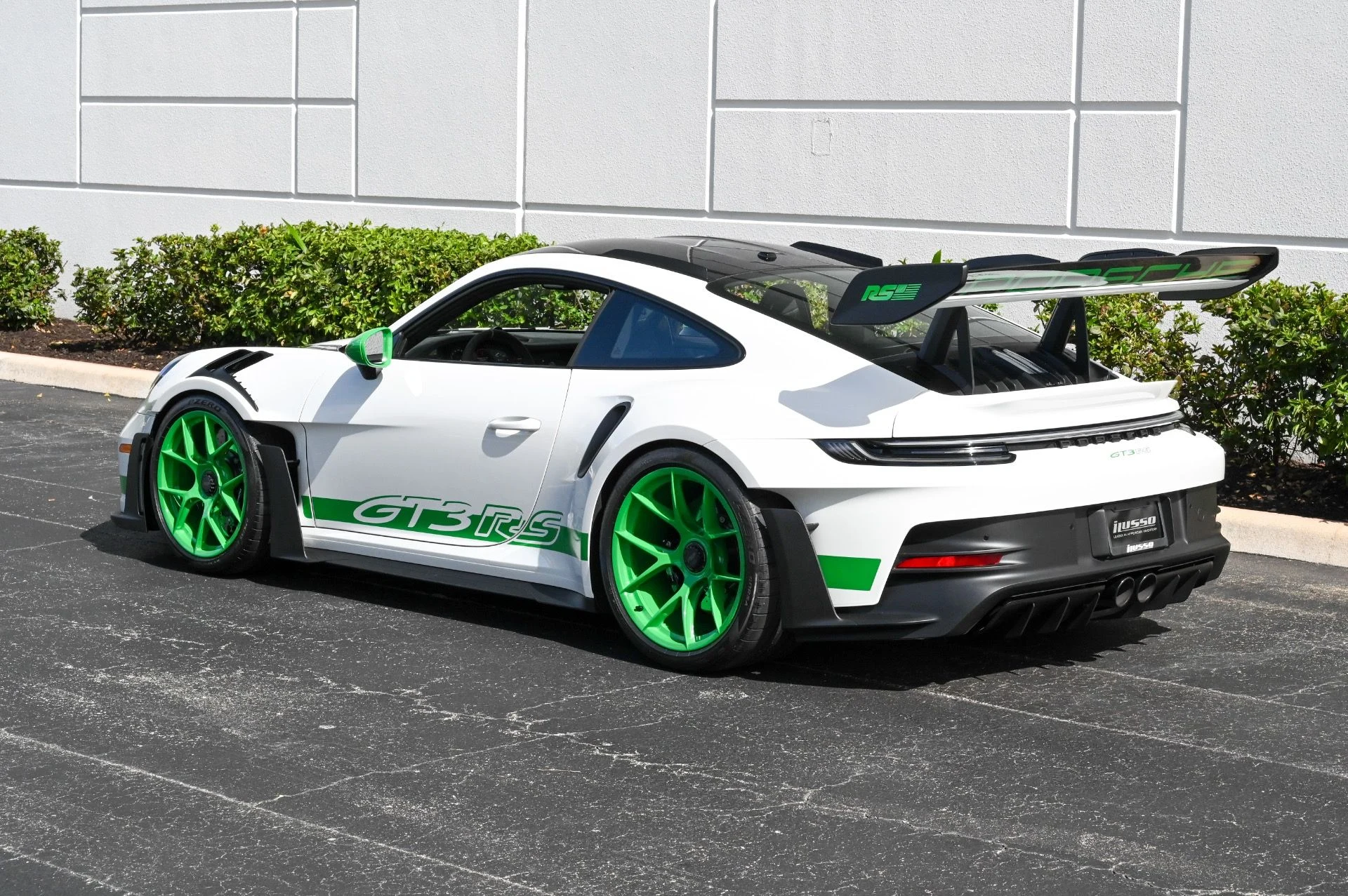 mph022_1845125378_Used_2024_Porsche_911_GT_3_RS_1730405854_c80a6ff9bd