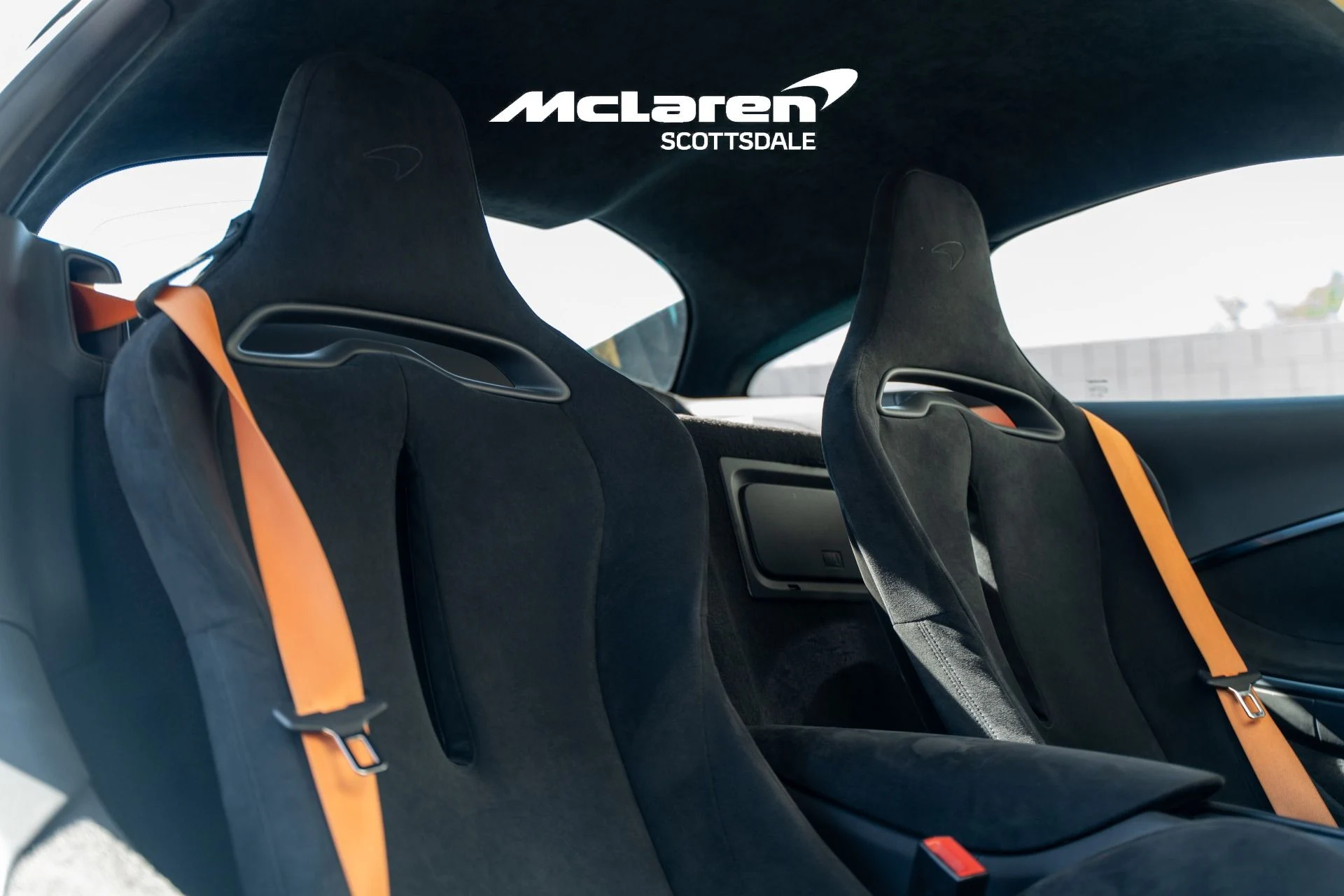 mph022_1848031854_Used_2024_MCLAREN_ARTURA_1769657486_43d568ab5e