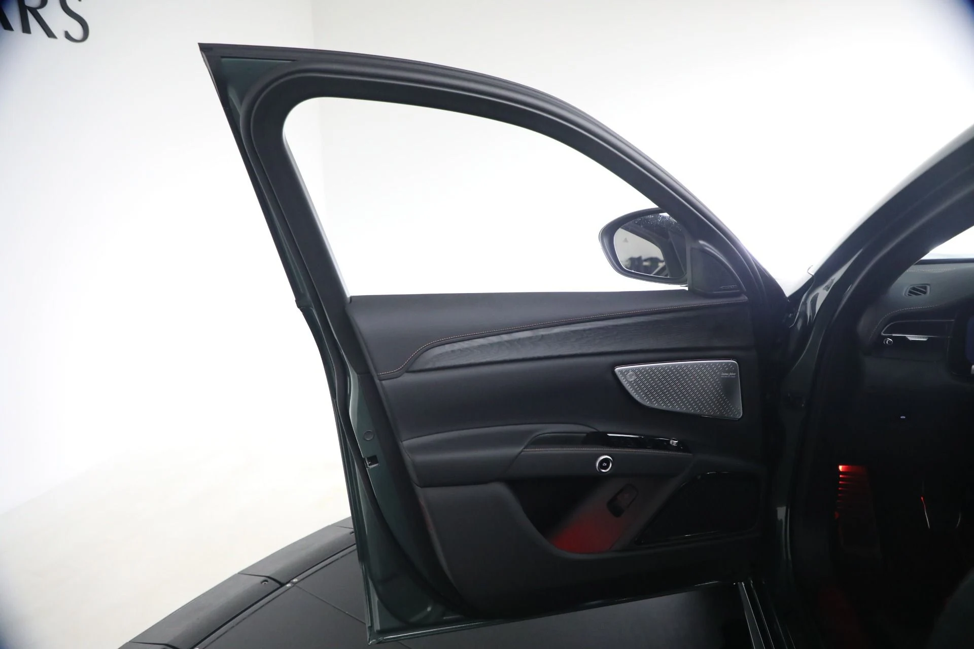 mph022_1853651321_New_2026_Maserati_Grecale_Modena_1773935518_eabf9e14ab