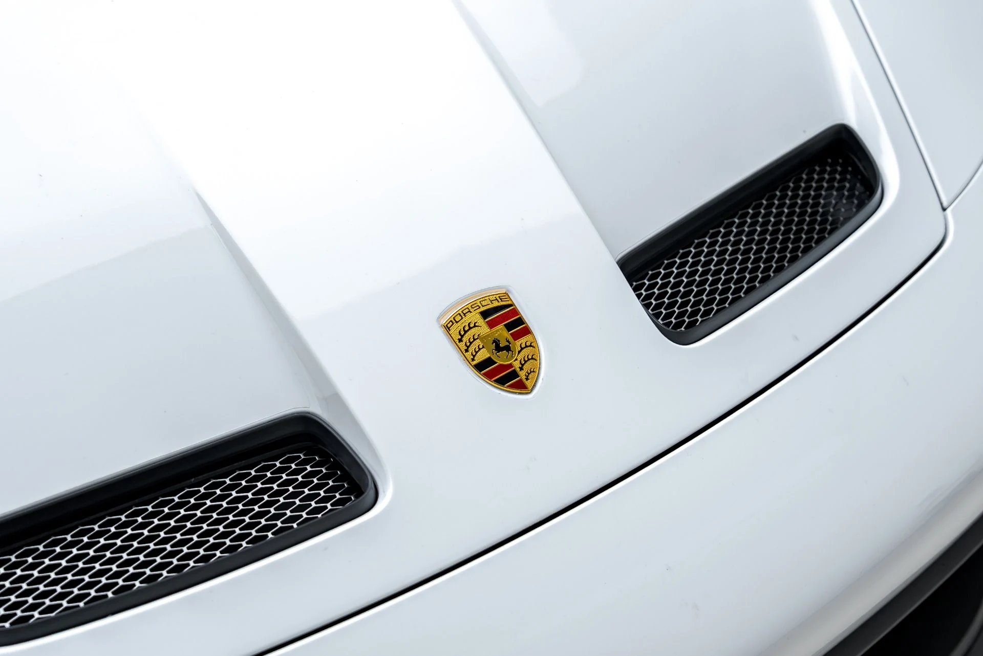 mph022_1854418556_Used_2022_Porsche_911_GT_3_1787159830_249521b29c