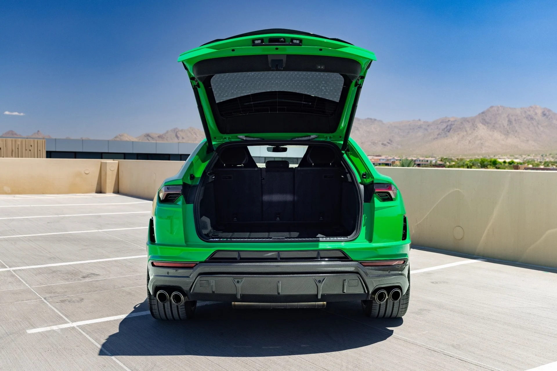 mph022_1855272563_Used_2023_Lamborghini_Urus_Performante_1780091172_453c815e9b