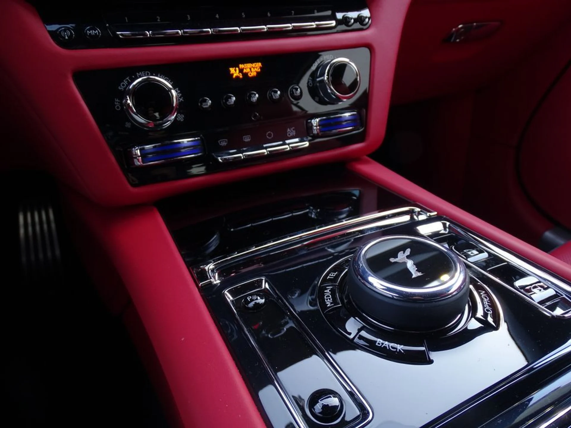 mph022_1856119800_e1814e984656af6e15f637d8f4b110f7x_2097265b7a