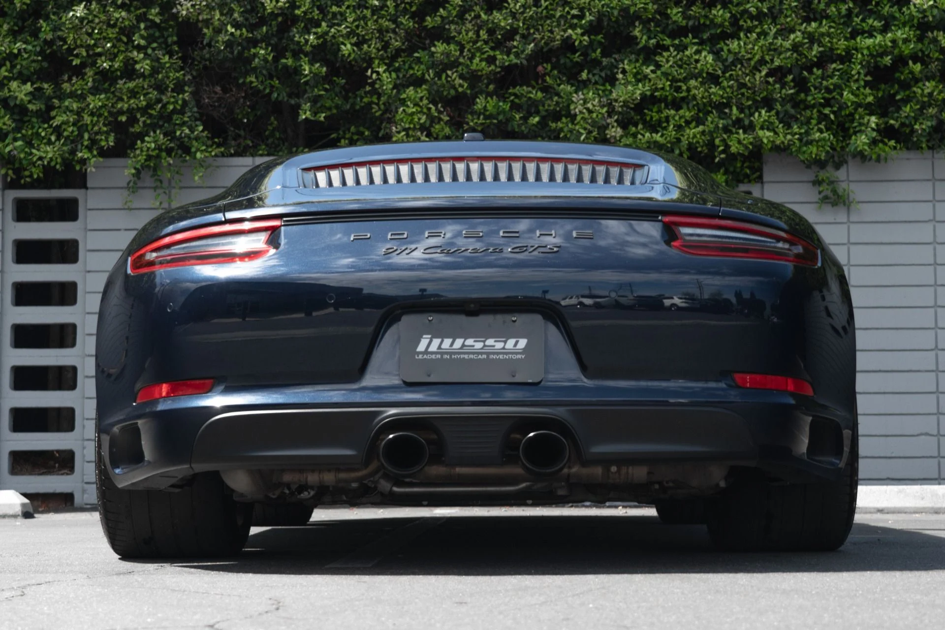mph022_1875600828_Used_2017_Porsche_911_Carrera_GTS_1758659298_dd7b425270