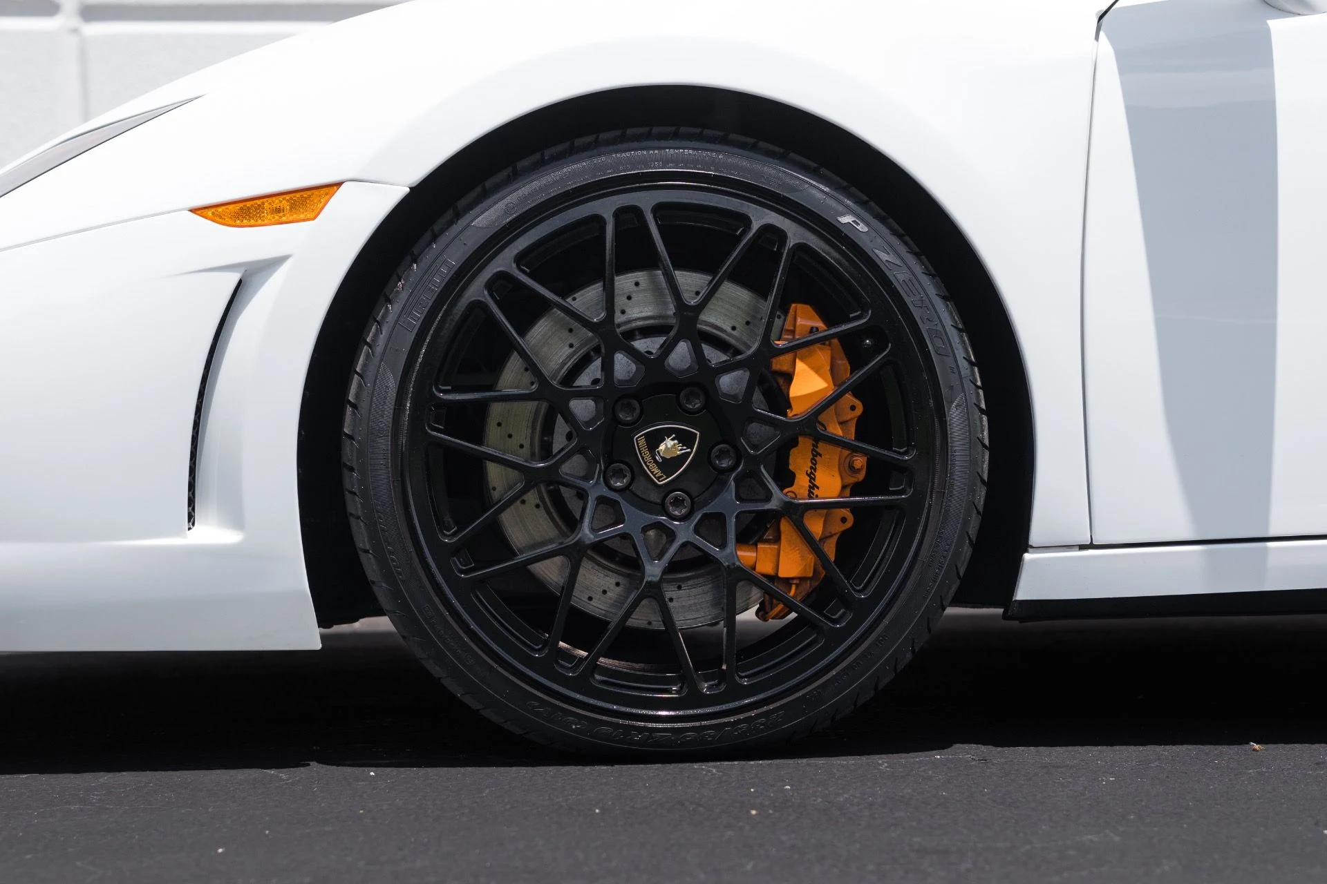 mph022_1877792019_Used_2013_Lamborghini_Gallardo_LP_550_2_Spyder_1781152977_8ea9d22986
