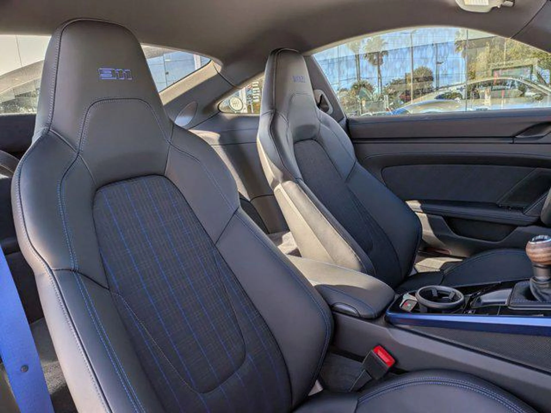 mph022_1879258055_Ams_EUN_Ir_D8_So_M_Pty_H0_R6m_H_Ai_Ktk_f7ba840f90