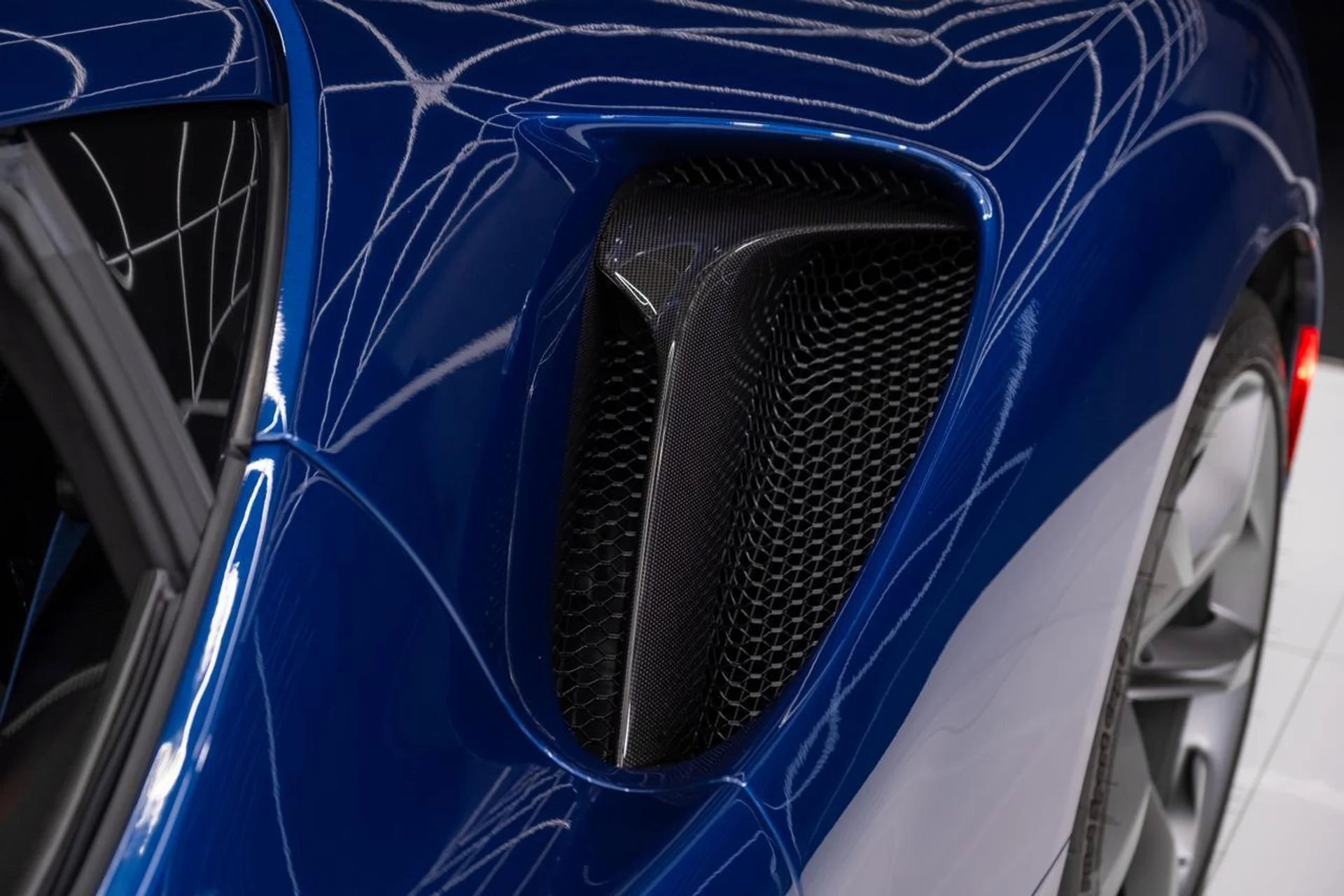 mph022_1879501232_ea9349eff8273b998e356b1f4bdd8eba_43ff99f3f5