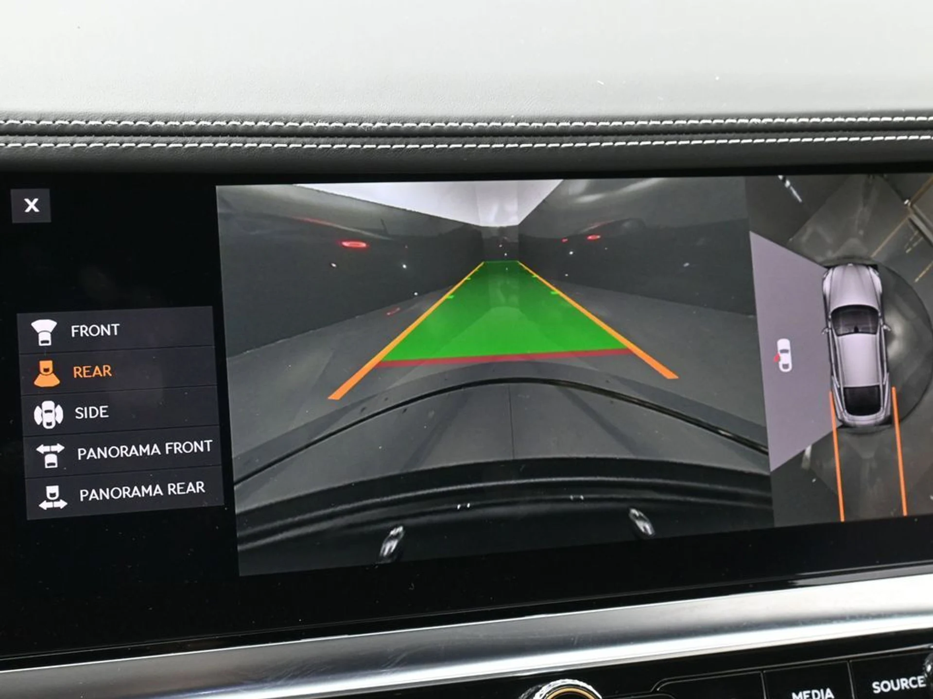 mph022_188948356_75aa980bae2b989957b687c4f56f07e5x_ff2946a316