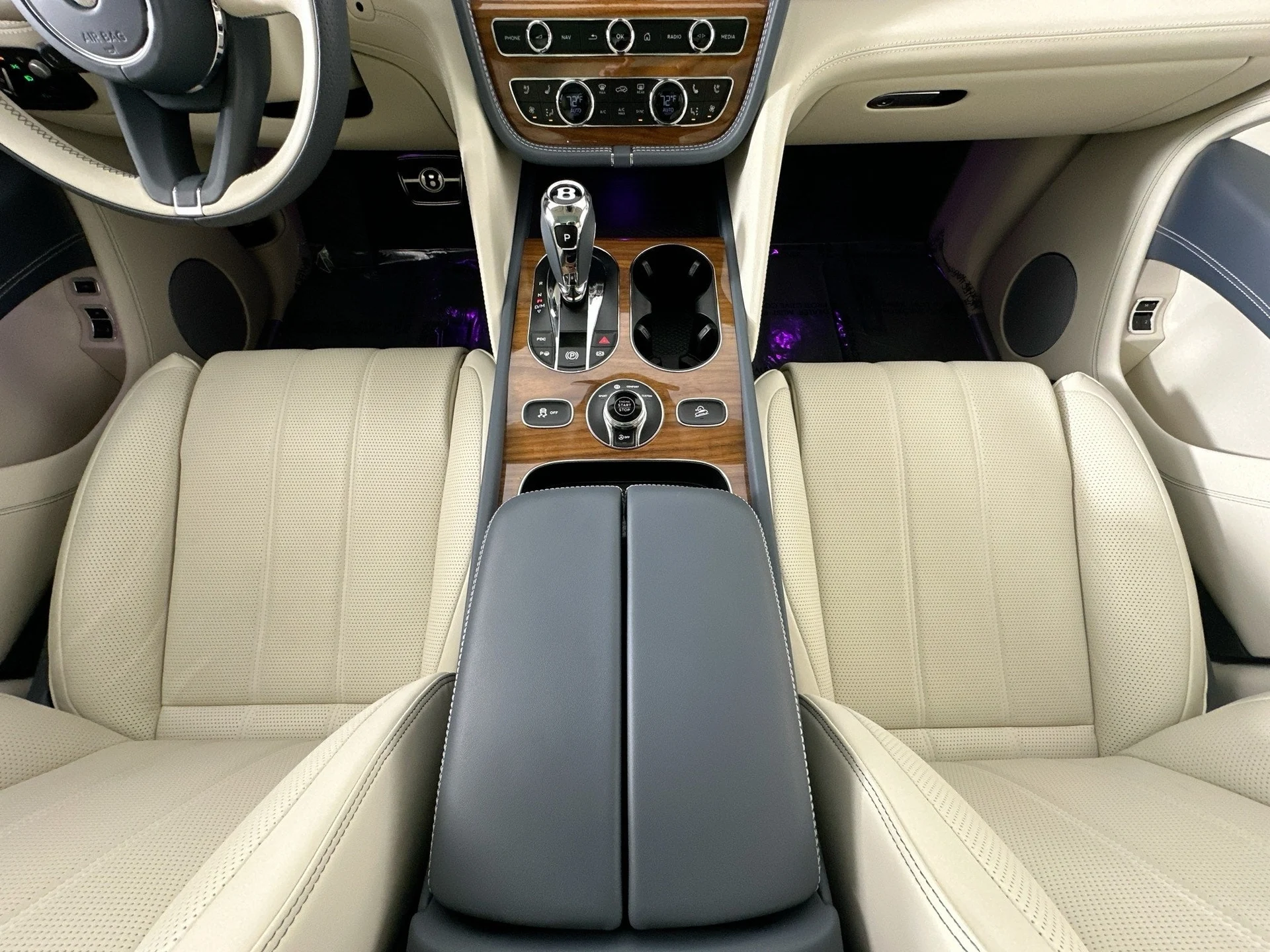 mph022_1890991144_23_3d73f7c26e