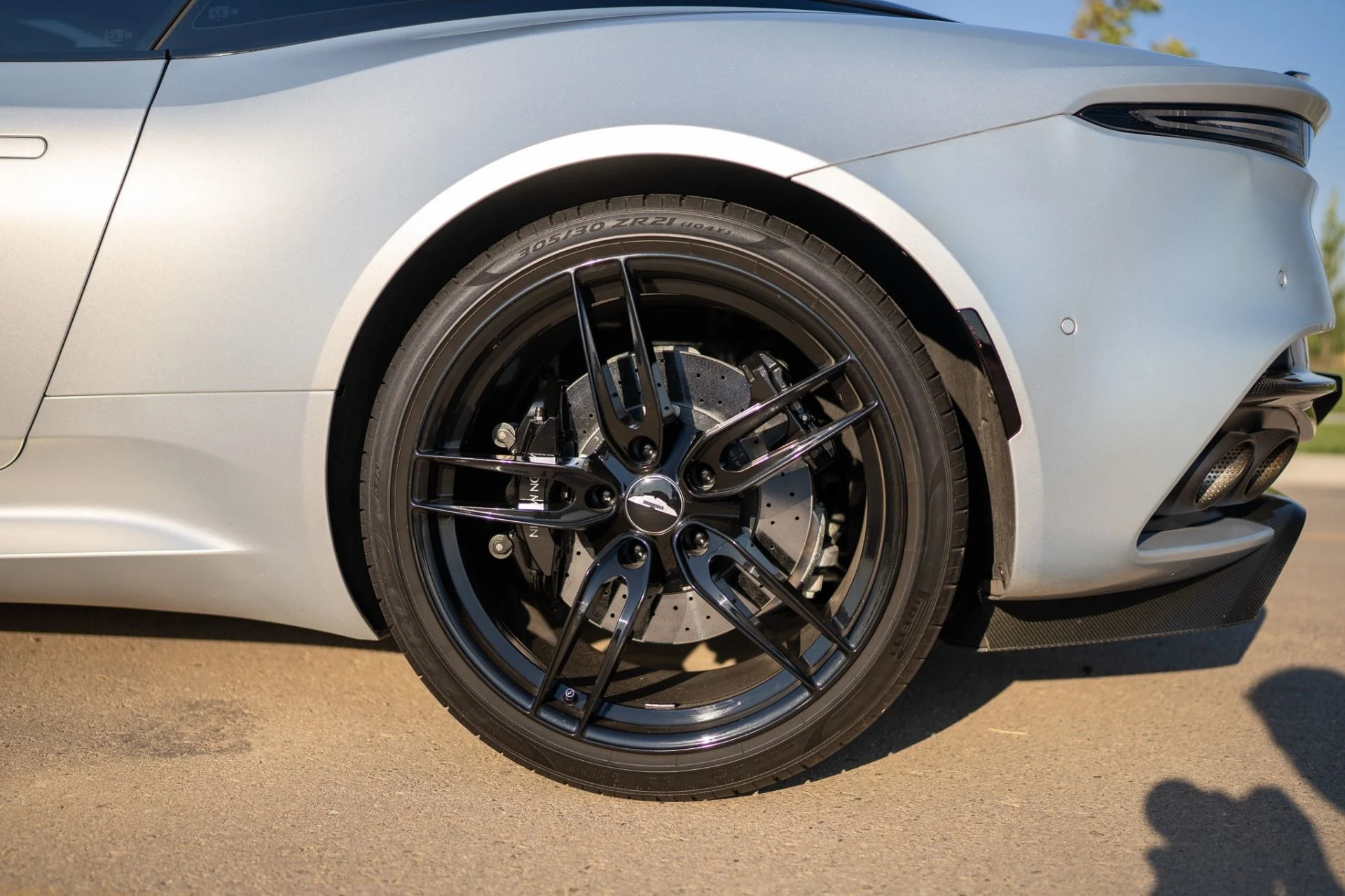 mph022_1892696246_Used_2020_Aston_Martin_DBS_Superleggera_1782927184_337c80611a