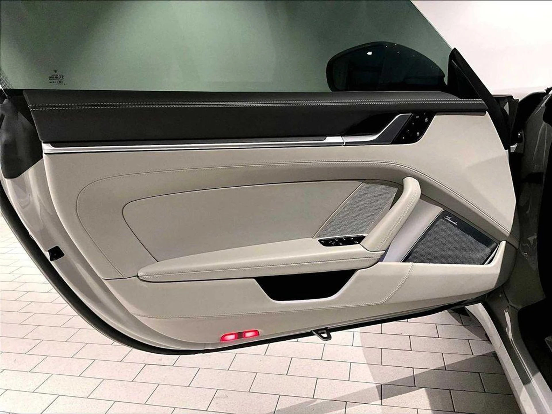 mph022_1897661736_7ehzygf_Agy916dj_bgea6zbx6f_Y_ae62bac32b