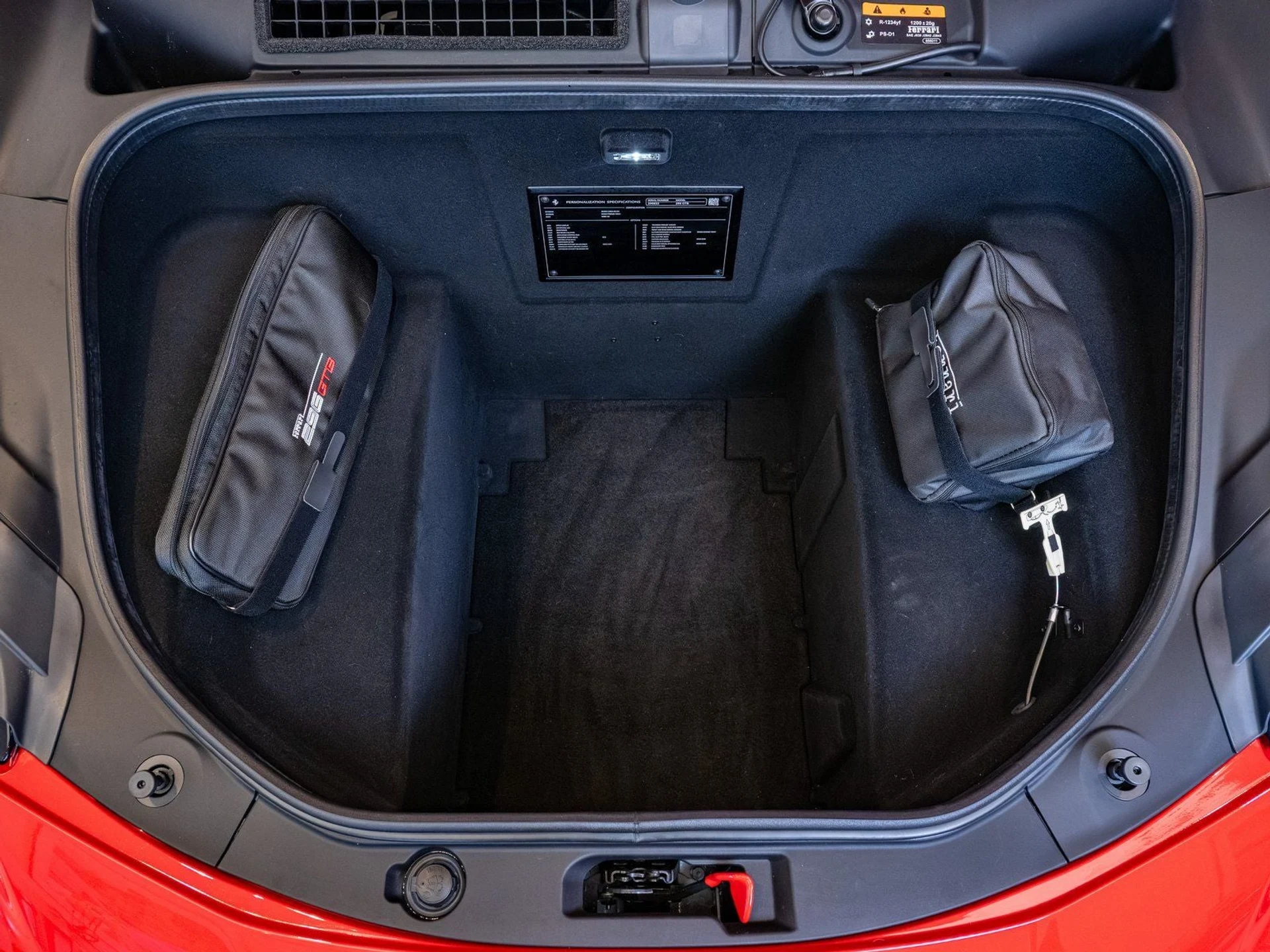 mph022_190023645_23_e72afe1d91