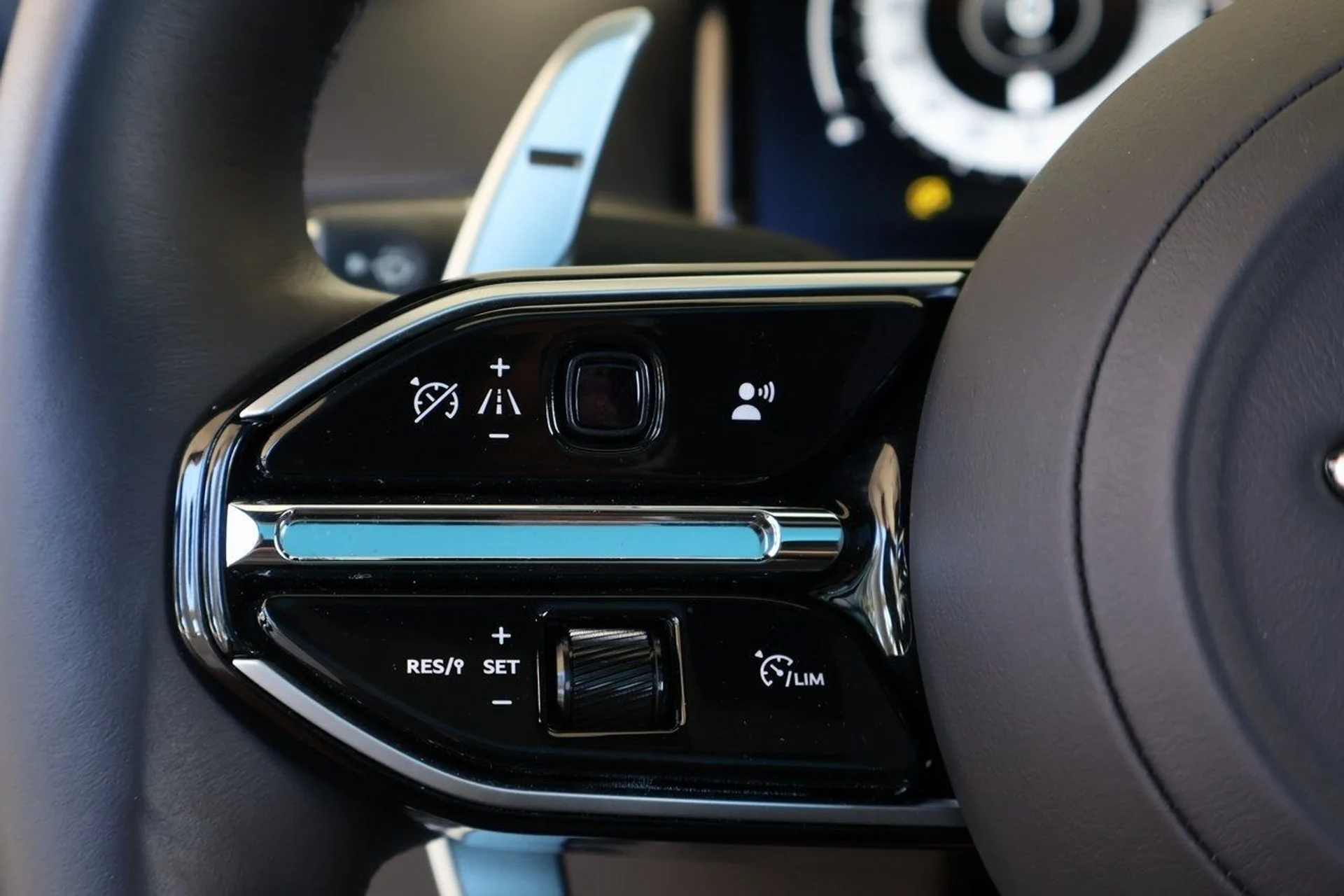 mph022_1900443698_23_f0f9fc2604