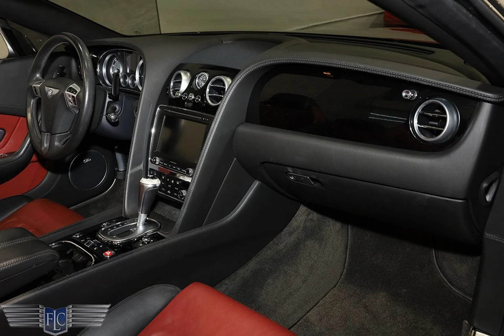 mph022_1904342527_used_2014_bentley_continental_gt_v8_s_2drconvertible_9689_22895037_23_1024_dbecb8b2c5