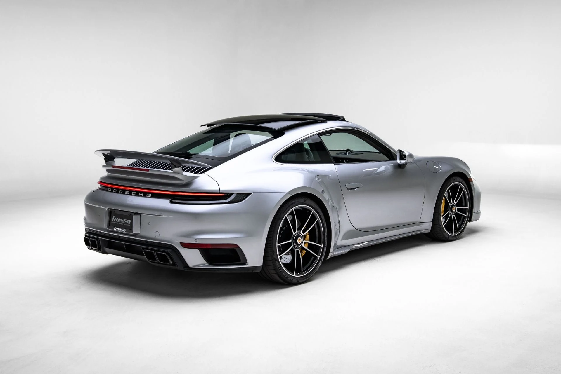 mph022_1912423488_Used_2021_Porsche_911_Turbo_S_1776281104_40a29dfafa