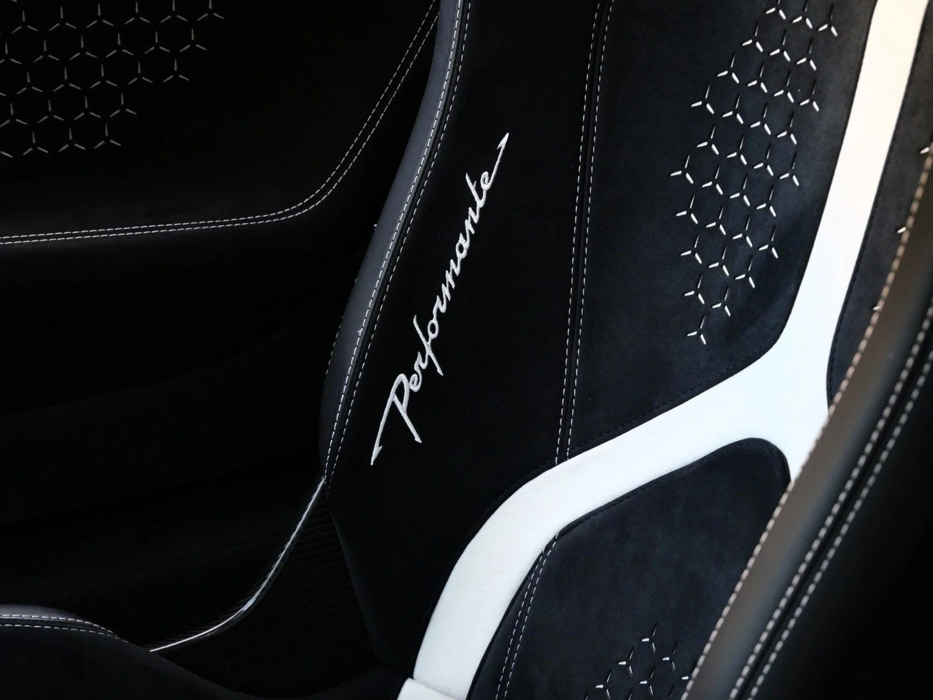 mph022_1912887529_e6b9b6421422ded3d29def8a3a2dc293x_6ce88ea49c