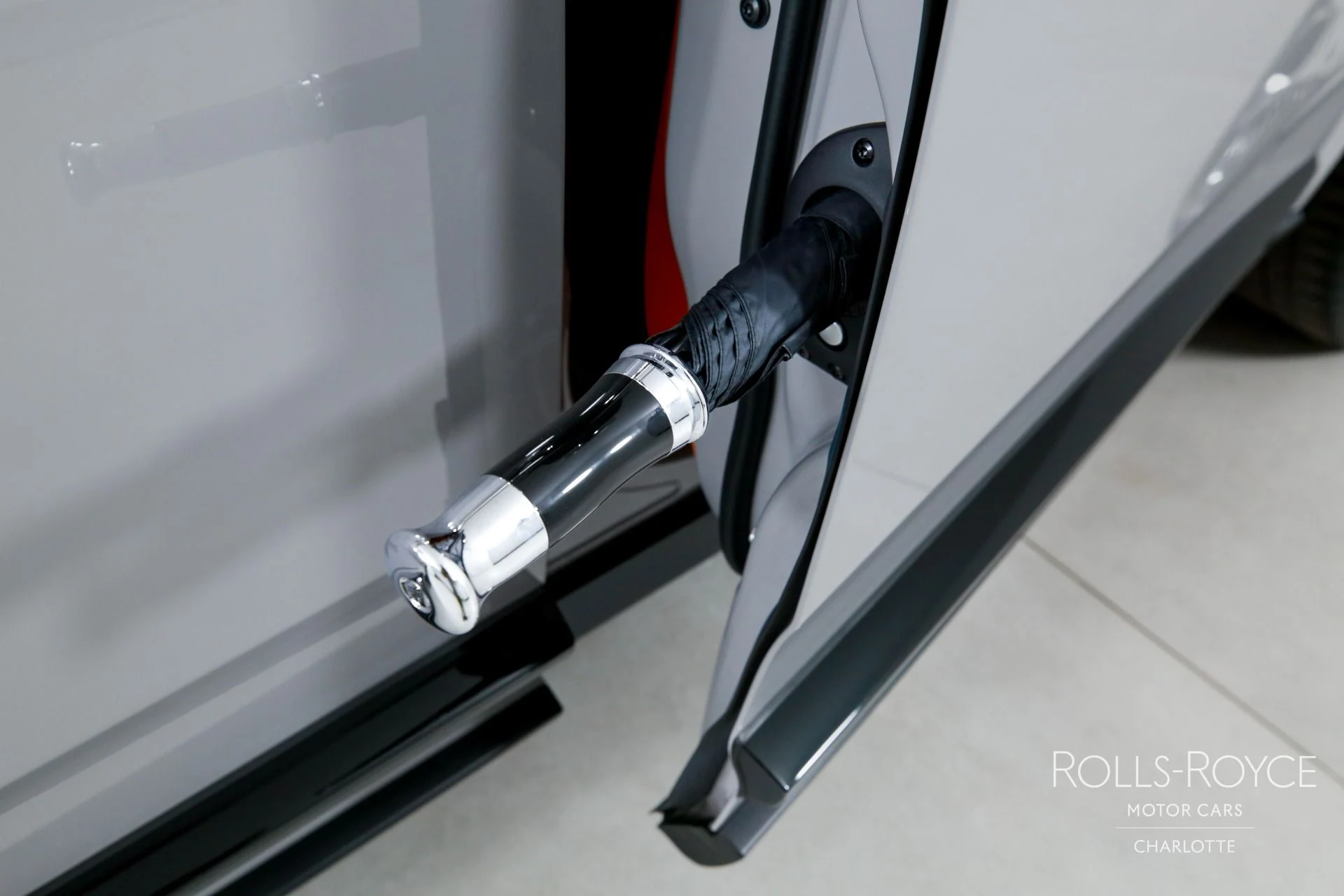 mph022_1913204048_Used_2024_Rolls_Royce_Black_Badge_Cullinan_1765396280_6dfc6c0d6f