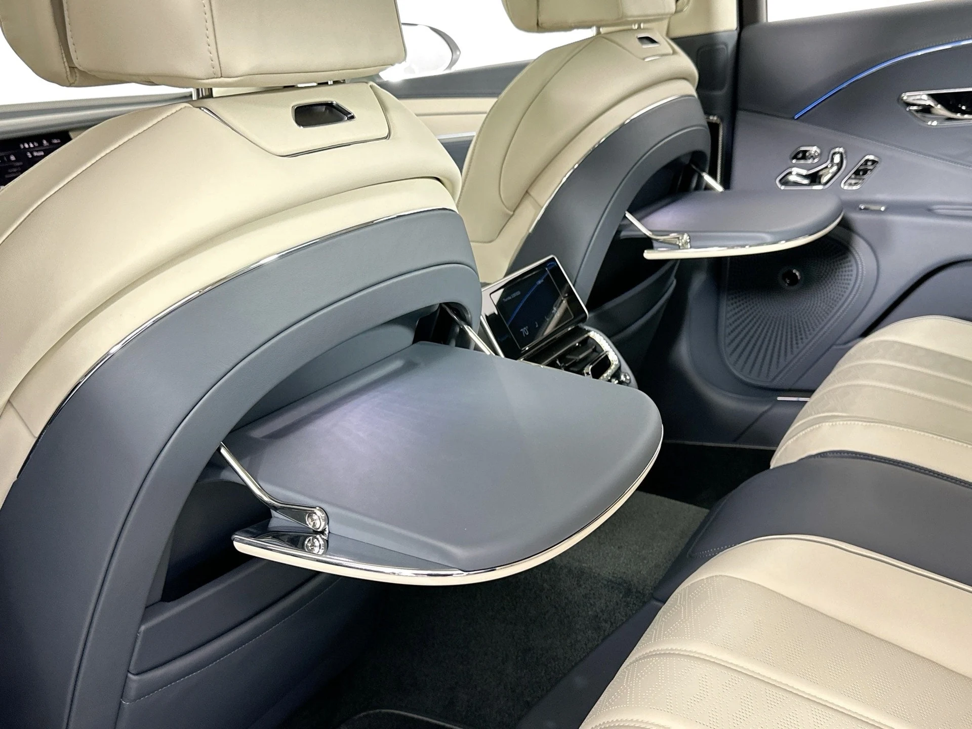 mph022_1916651296_23_2b4f8c7147