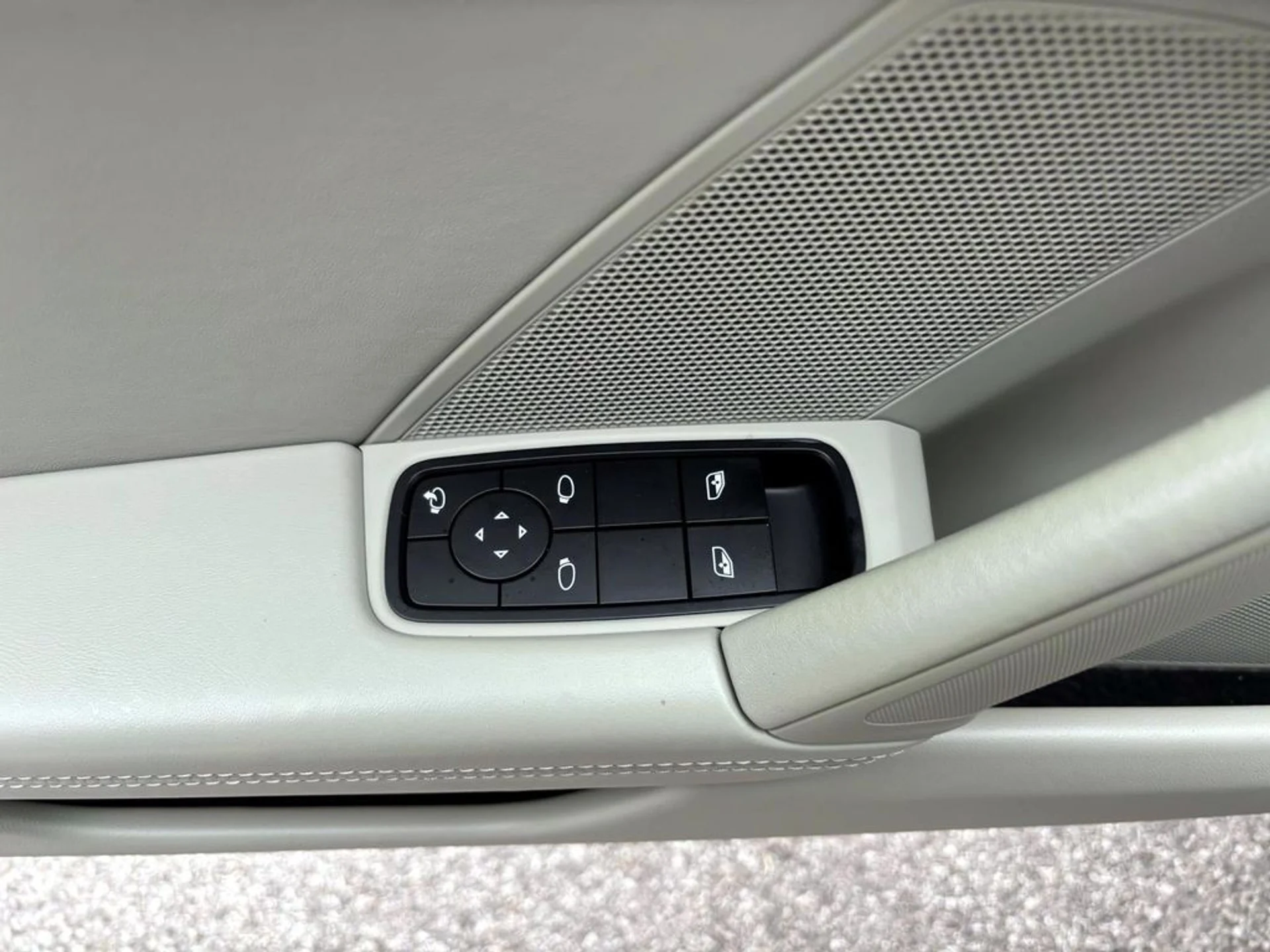 mph022_1918262713_51e1deb685b2e5487e42beb66d0ed746x_7de0712039