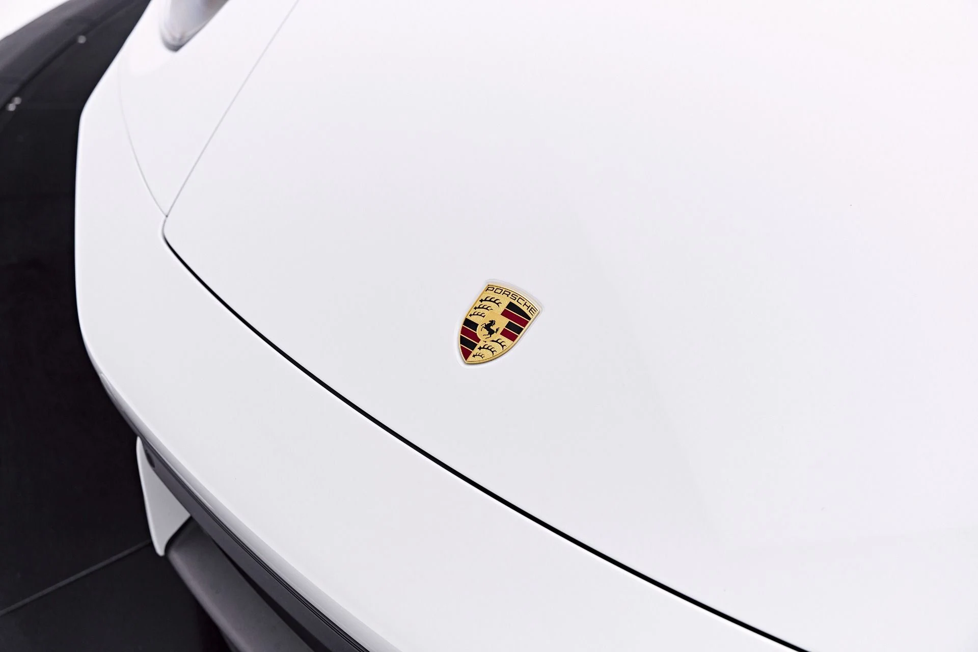 mph022_1919324895_Used_2024_Porsche_911_Turbo_S_1777505241_8edde73f1d