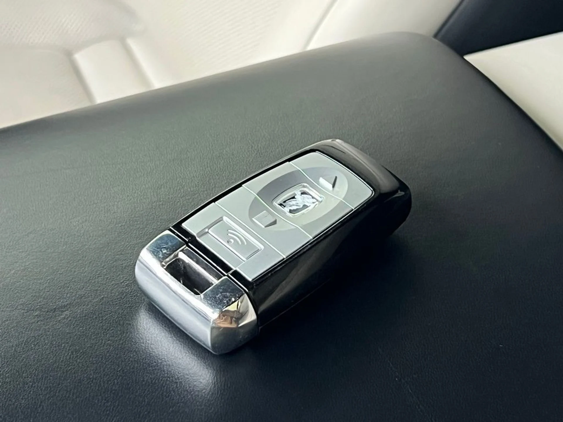 mph022_1922295501_91539e7e1262679c2e813418fe8d931dx_0fdba78d25