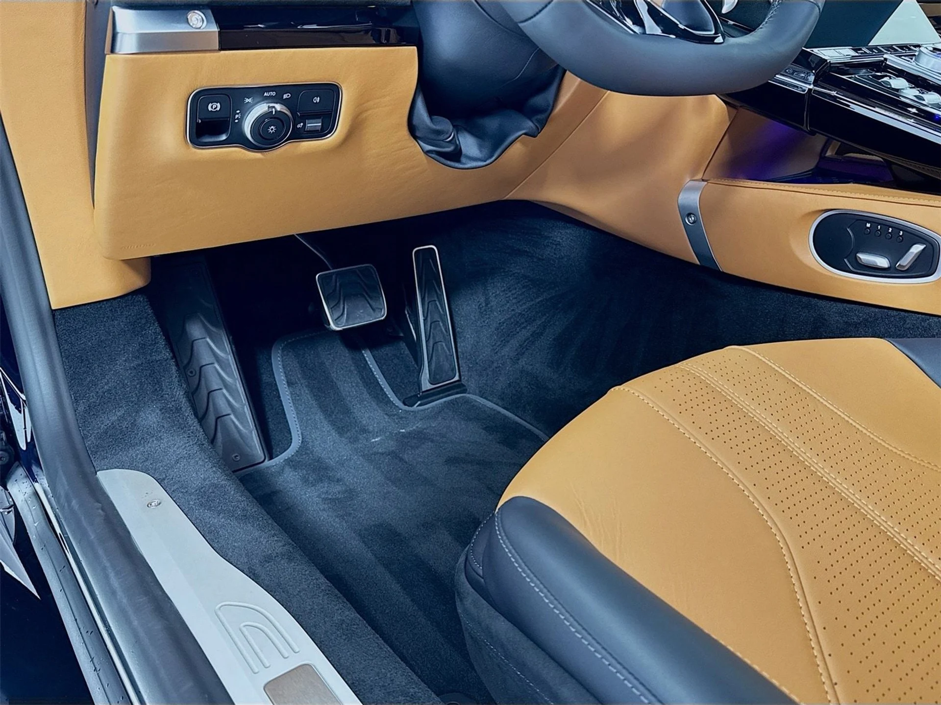 mph022_1929362906_ee8b0e6406daad6133804b5cb33ccc61x_4049f0d7eb