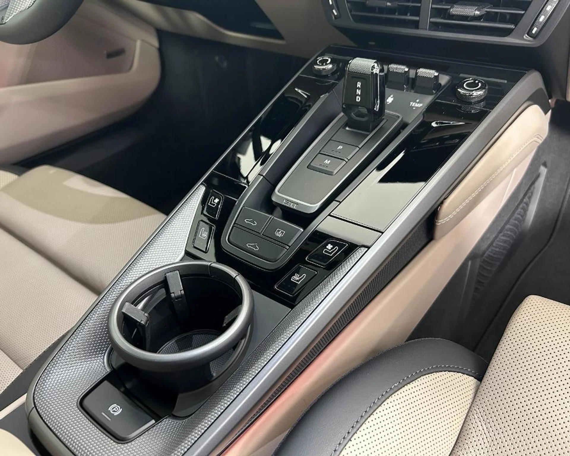 mph022_1929856518_925b_JQ_sb_N_Yjv_HB_5h_D_Pyzre_D4m_U_44b6e60abd