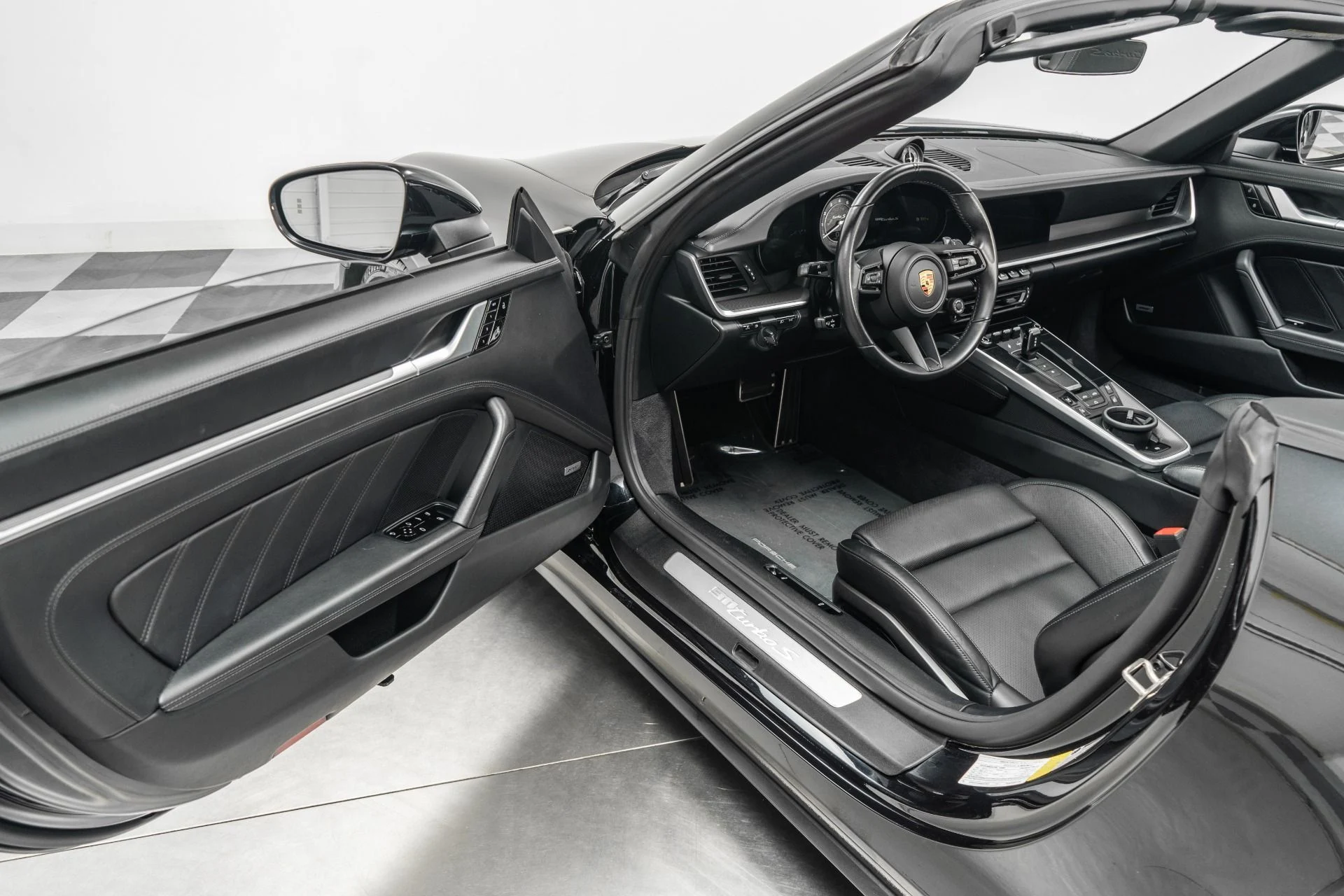 mph022_1941670987_Used_2021_Porsche_911_Turbo_S_Cabriolet_Sport_Exhaust_Front_Axle_Lift_PASM_Suspension_1778269772_51b40e0248