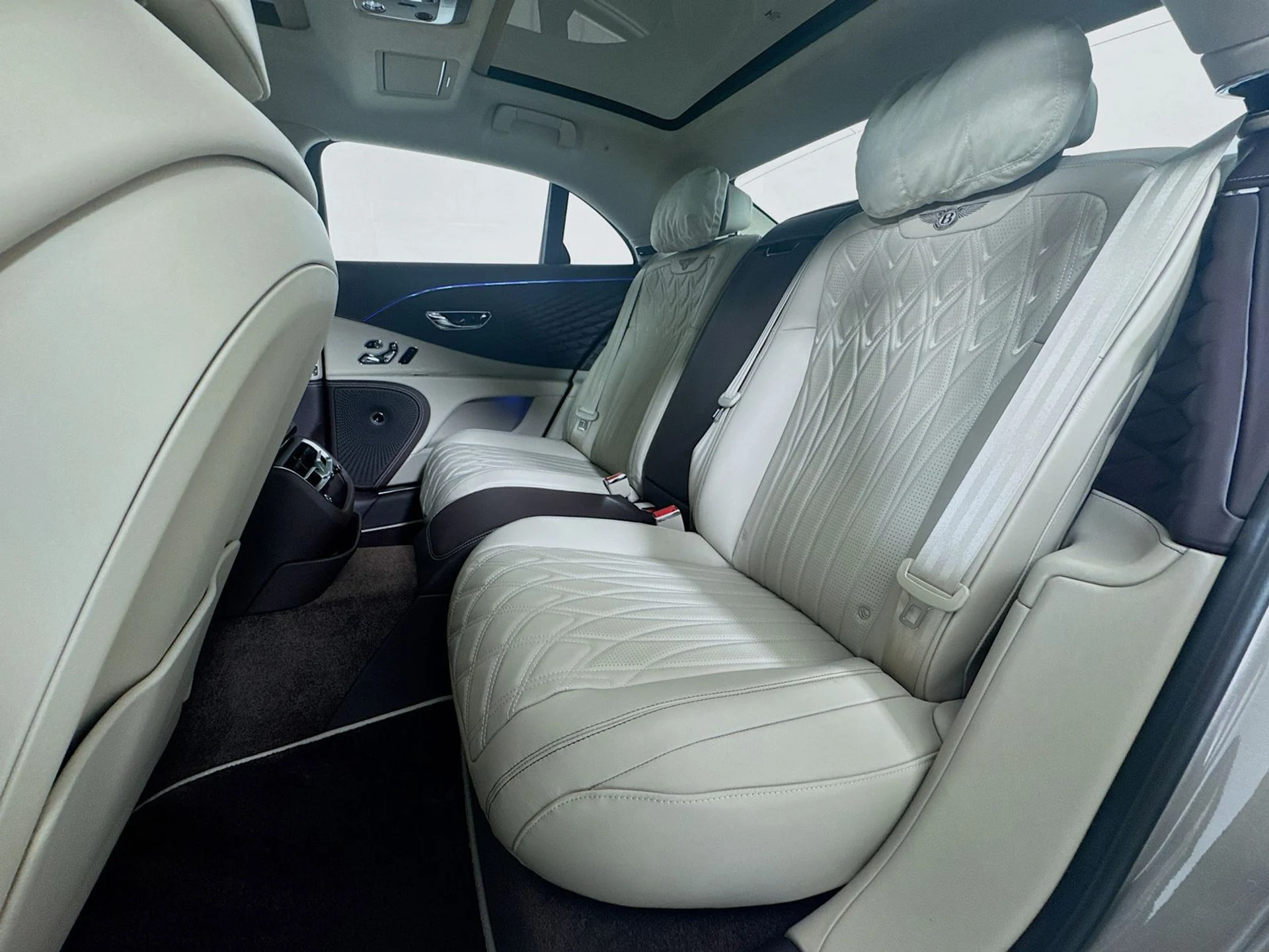 mph022_1968712140_fe954b8113a5e6810d021041235d0163x_599f4bf28d