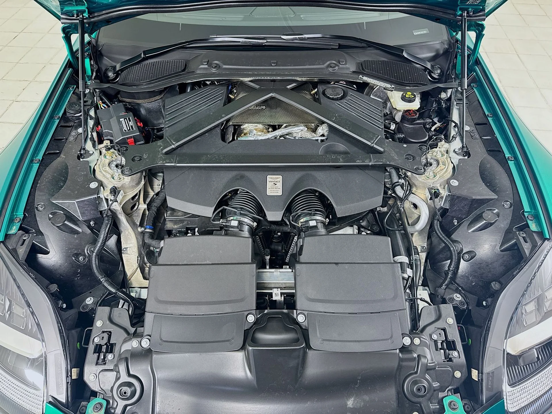 mph022_1972238314_210074ad2b06a92b50c0c173f66dca20x_9c7366fc99