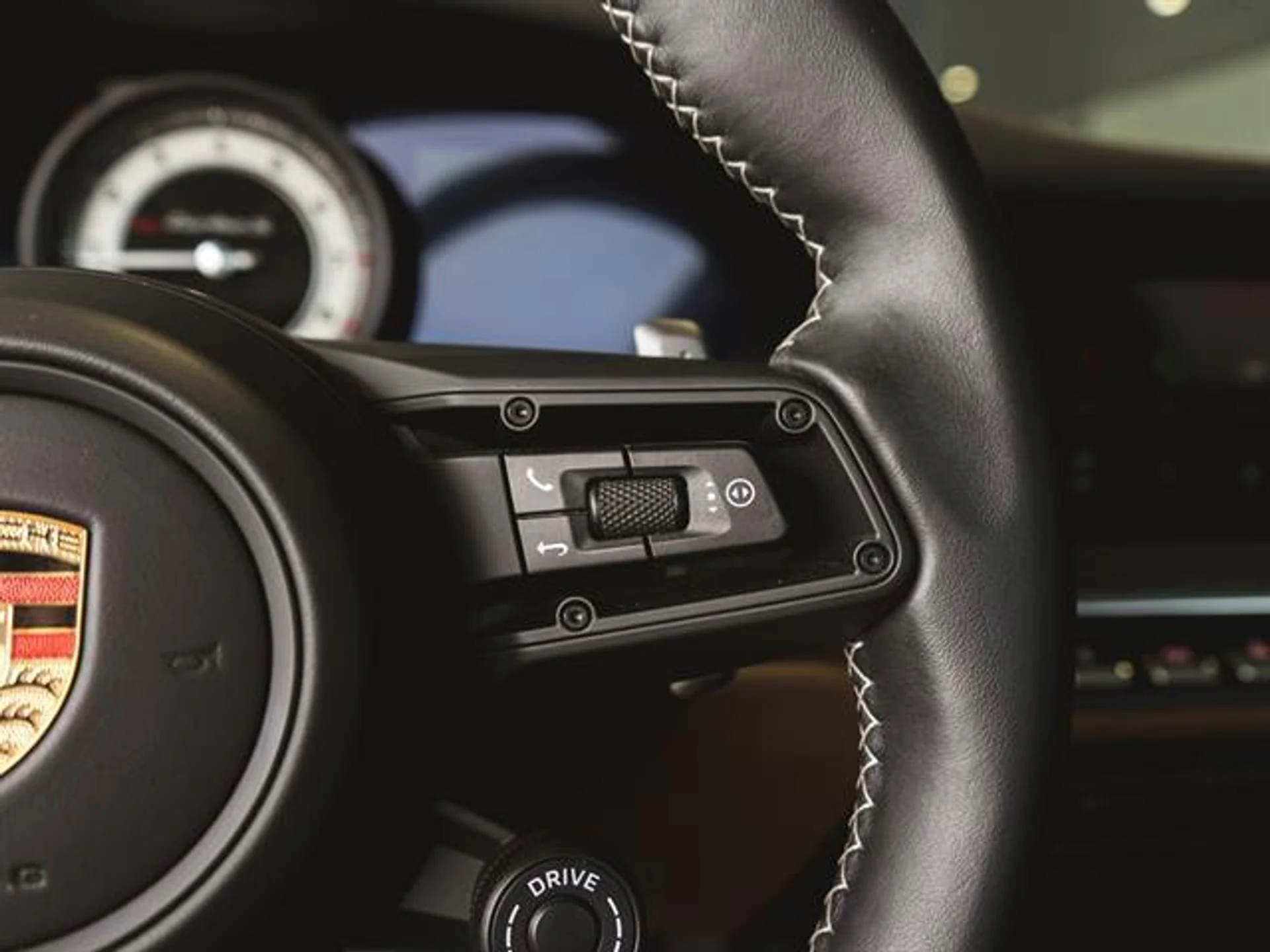 mph022_1974715941_a_HU_Lw_CE_Xmap_Nqlkv7_A93_Ivp_U1_RE_4c989747c6