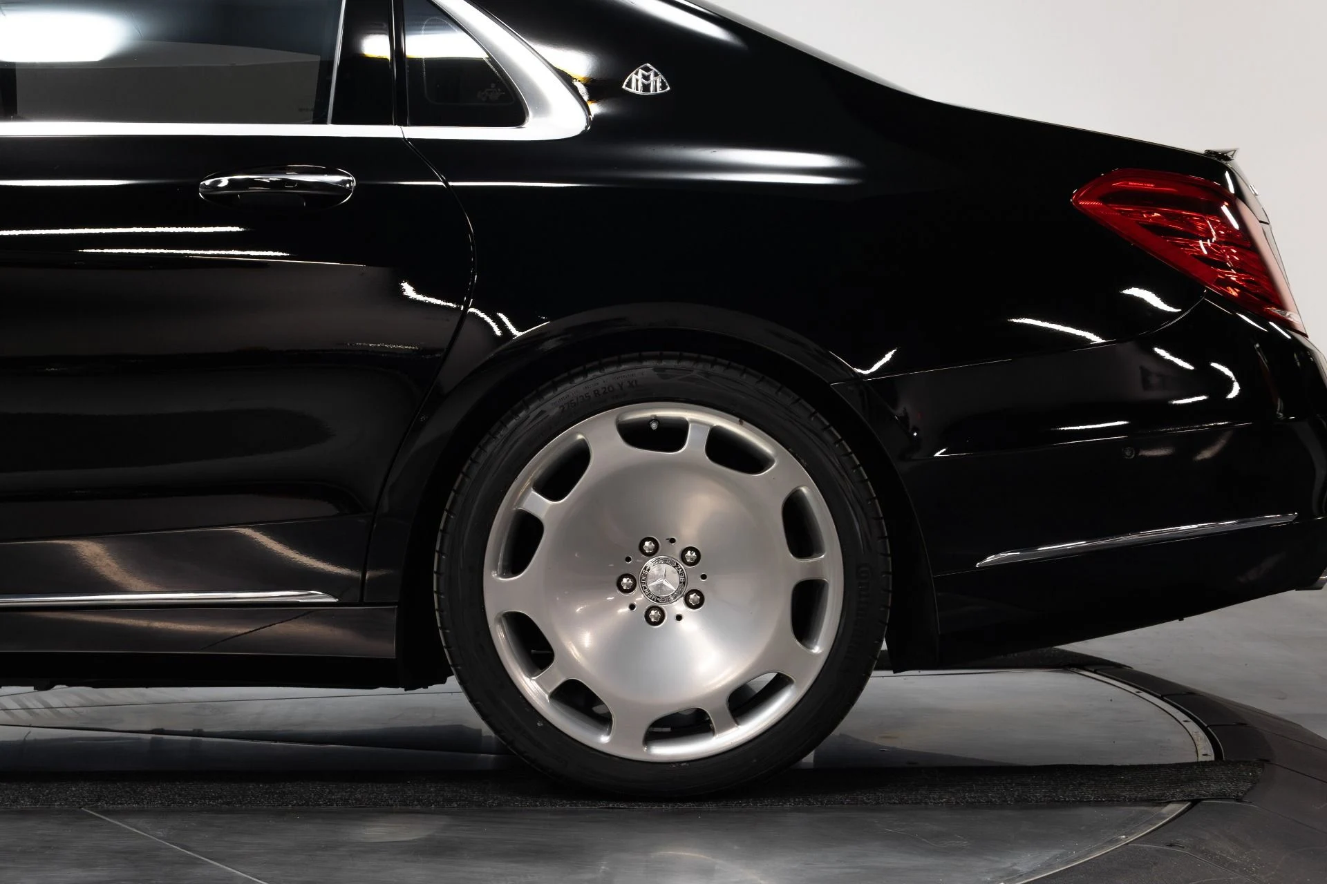 mph022_1976192472_Used_2016_Mercedes_Benz_S_Class_Maybach_S_600_1763586066_350e023154